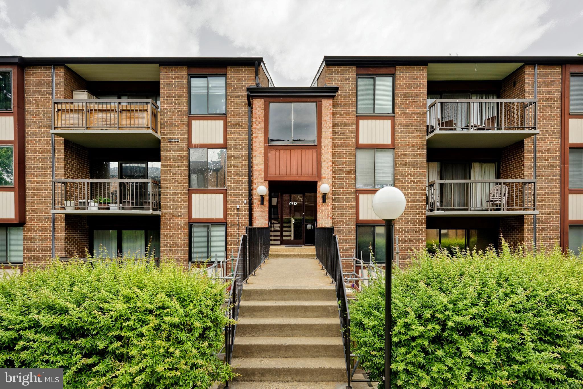 9712 Kingsbridge Dr #102