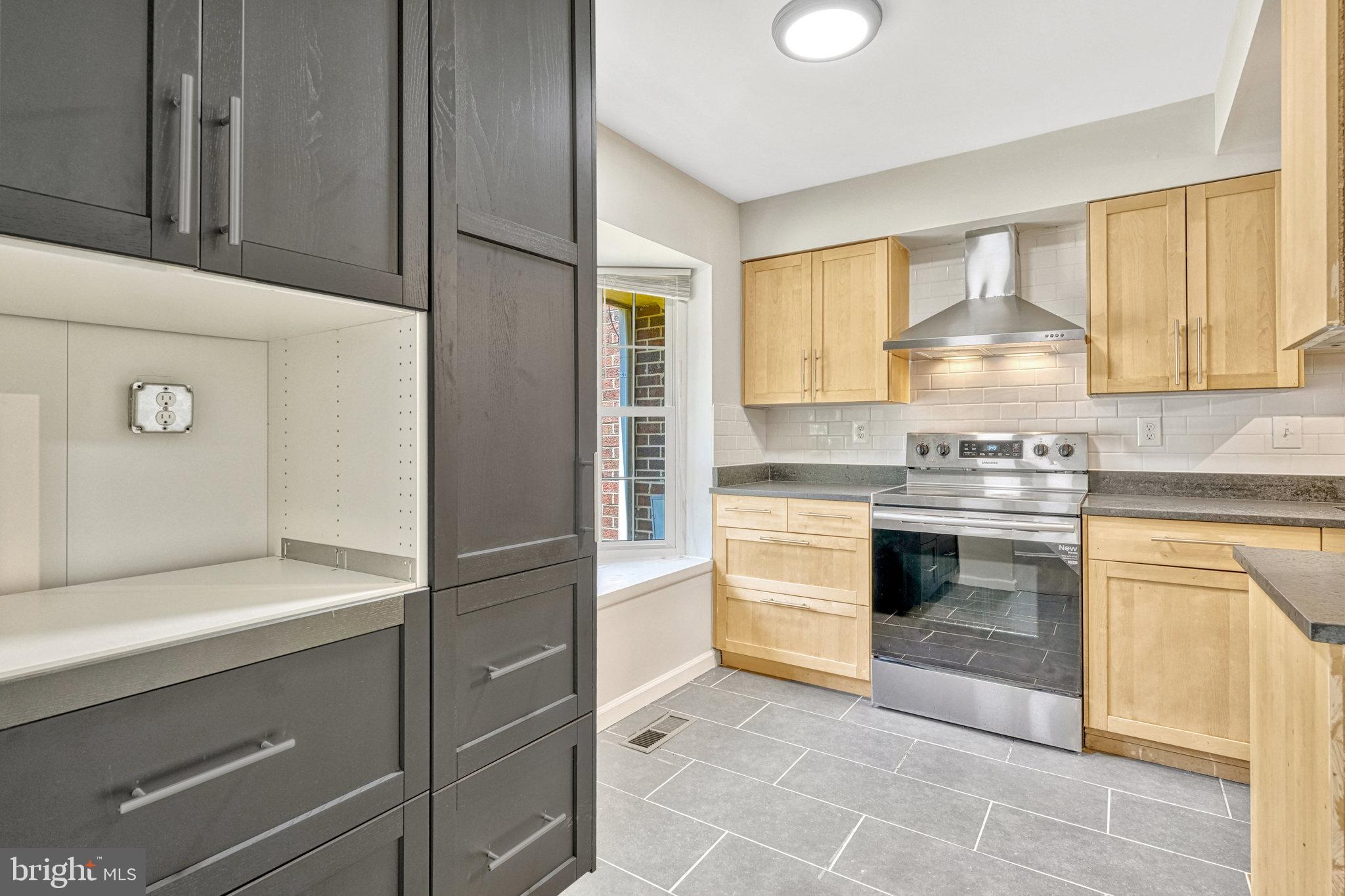 6454 BLARNEY STONE CT