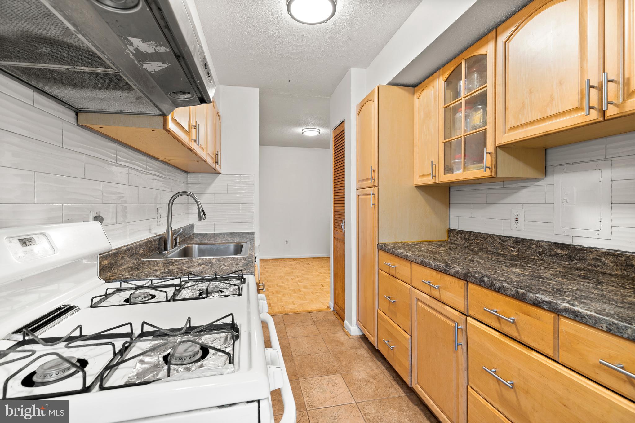 3318 Woodburn Village Dr #24