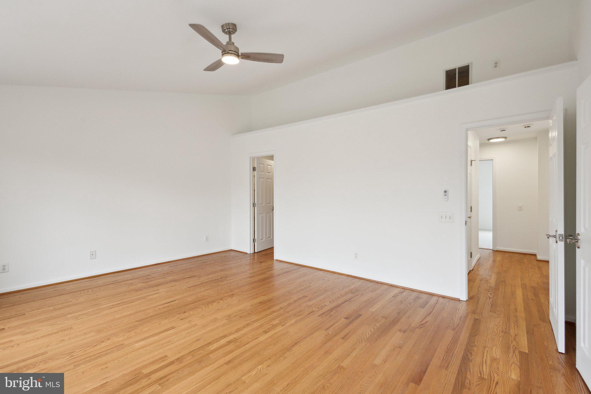 6150 Manchester Park Cir