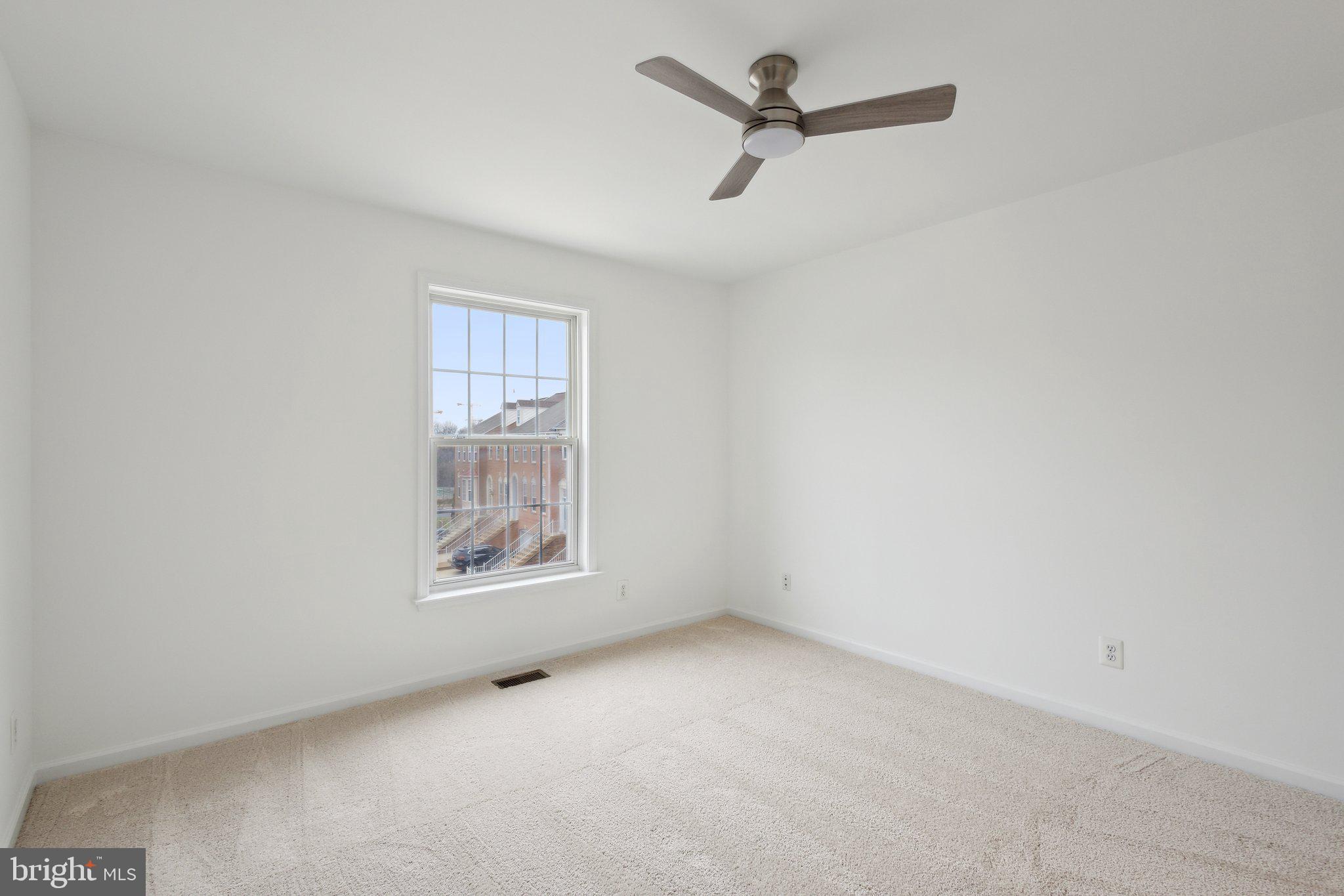 6150 Manchester Park Cir