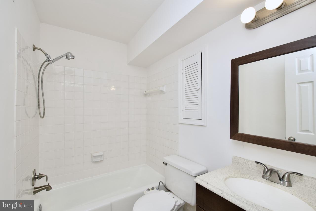 8603 Burling Wood Dr