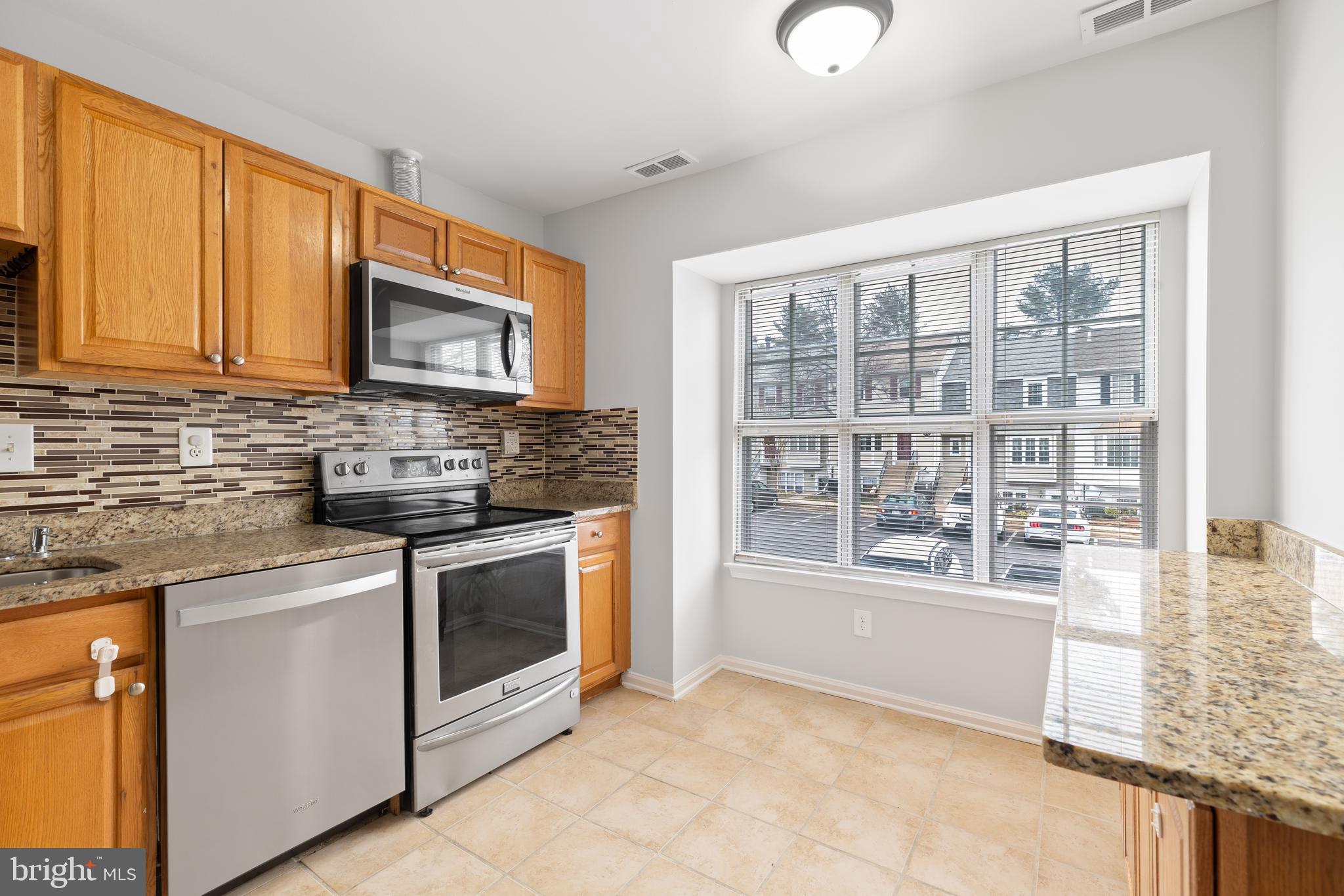 13725 Autumn Vale Ct #23d