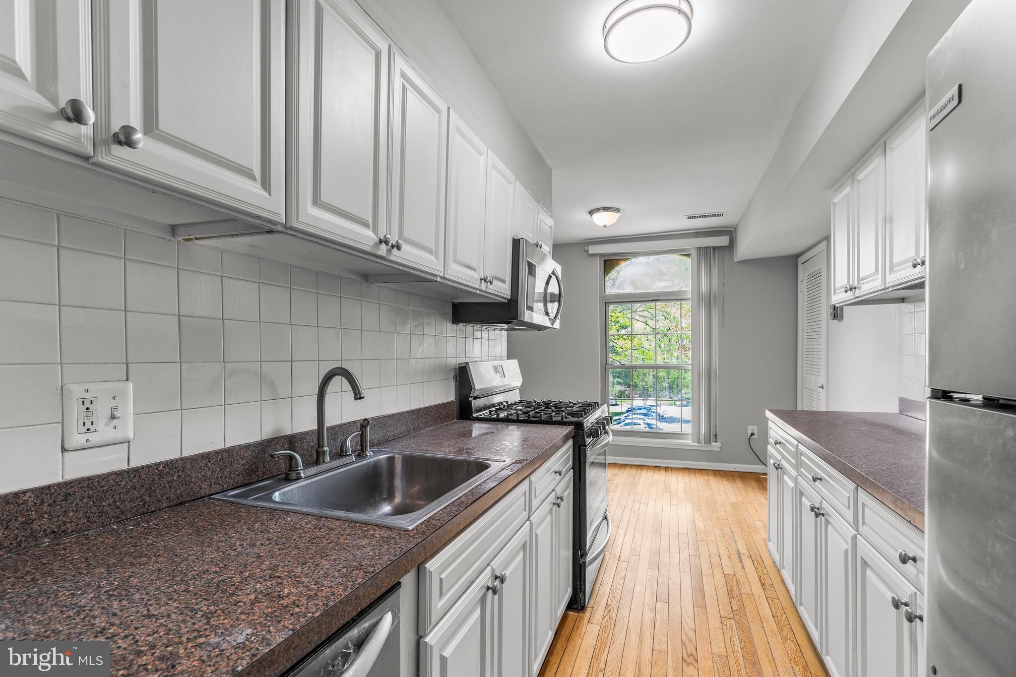 3328 Woodburn Village Dr #23