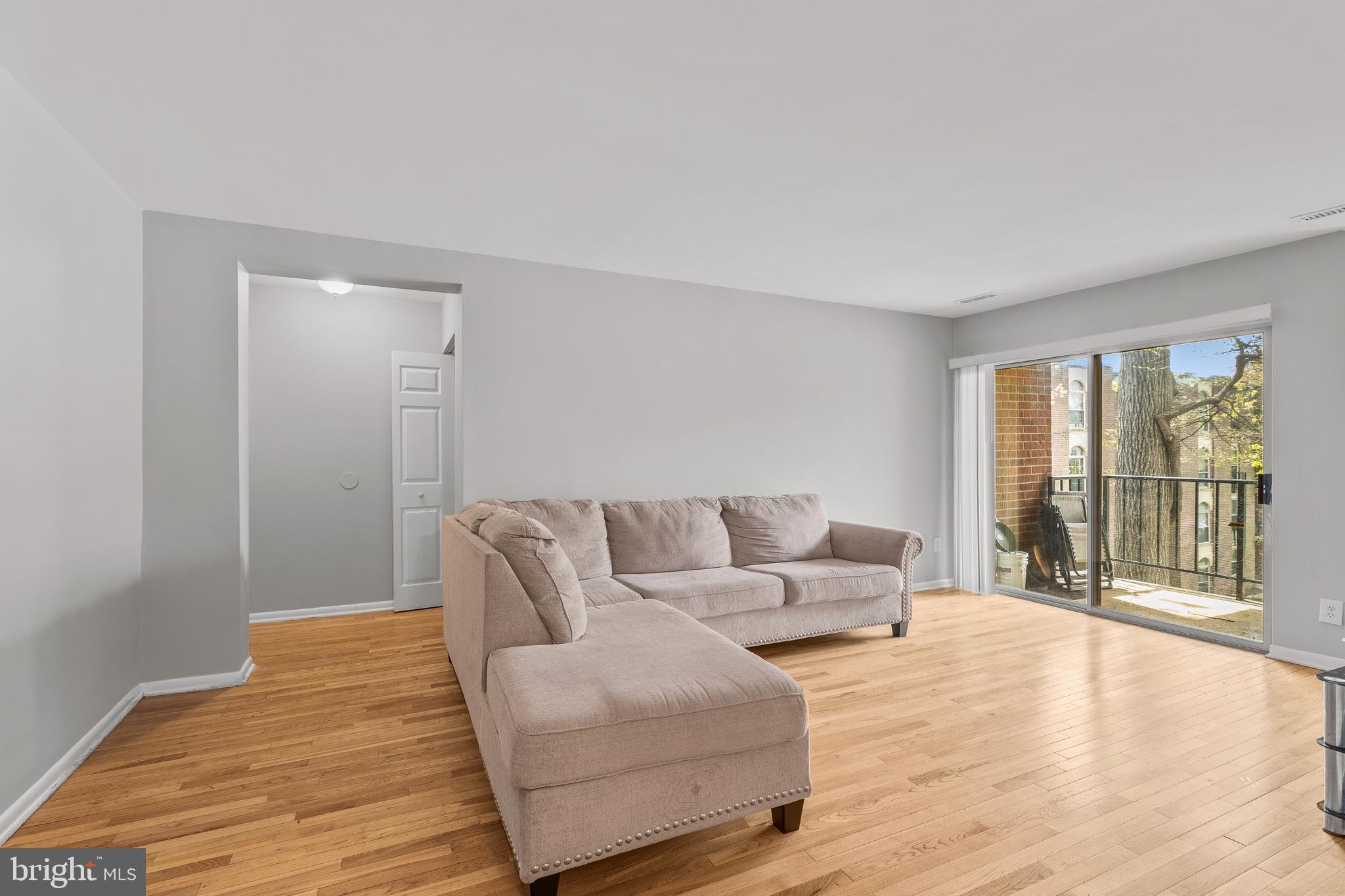 3328 Woodburn Village Dr #23