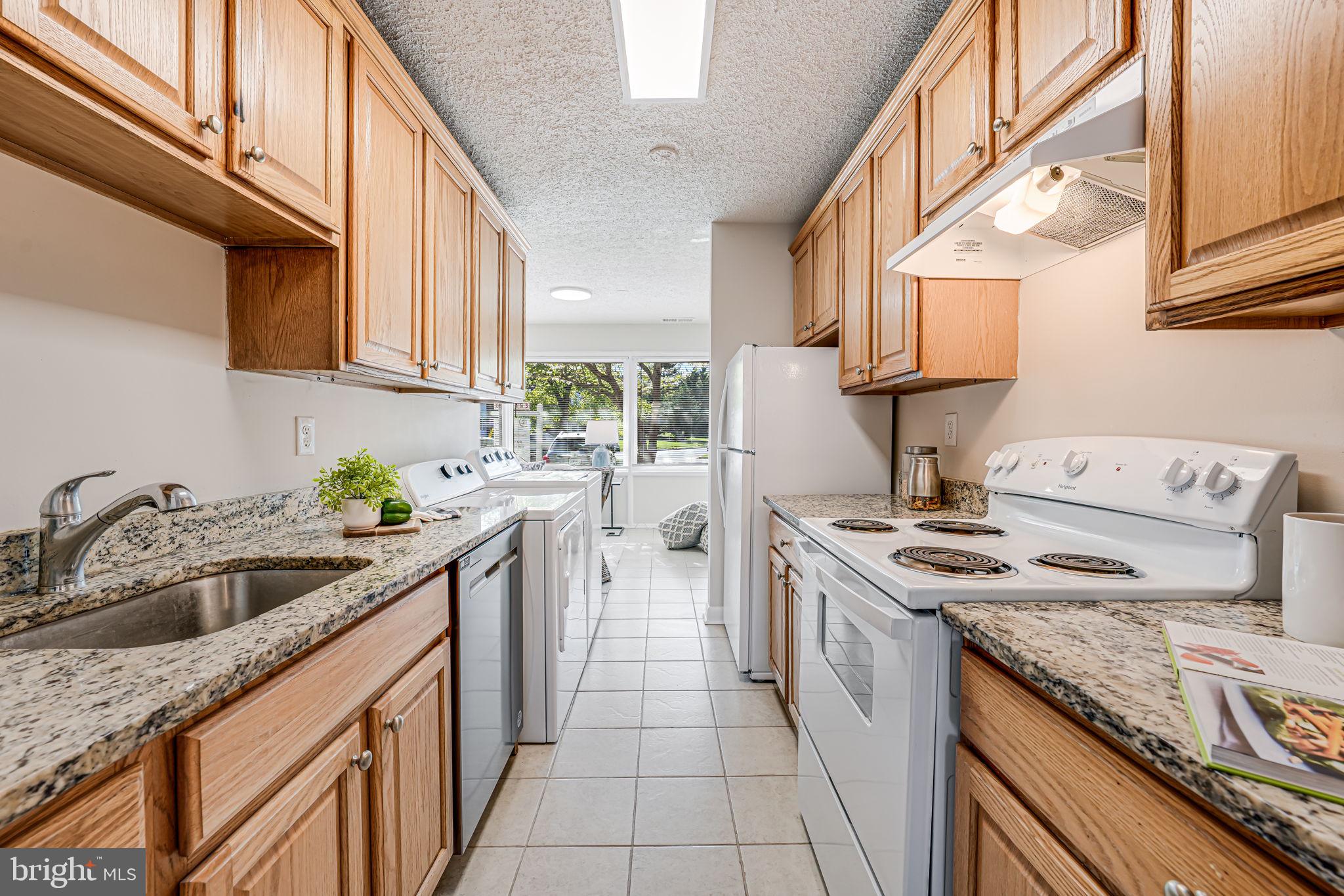 1222 Magnolia Ln