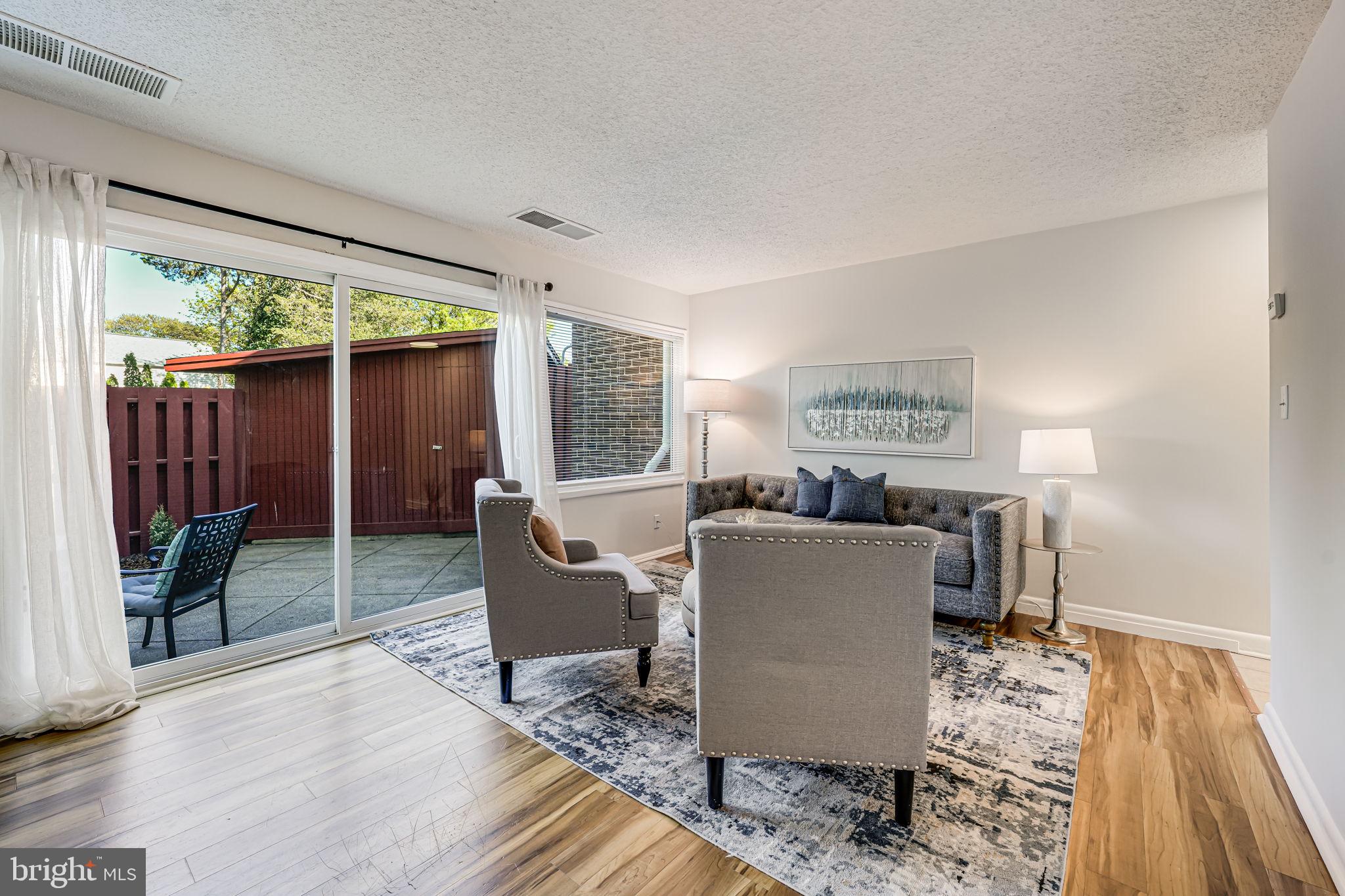 1222 Magnolia Ln