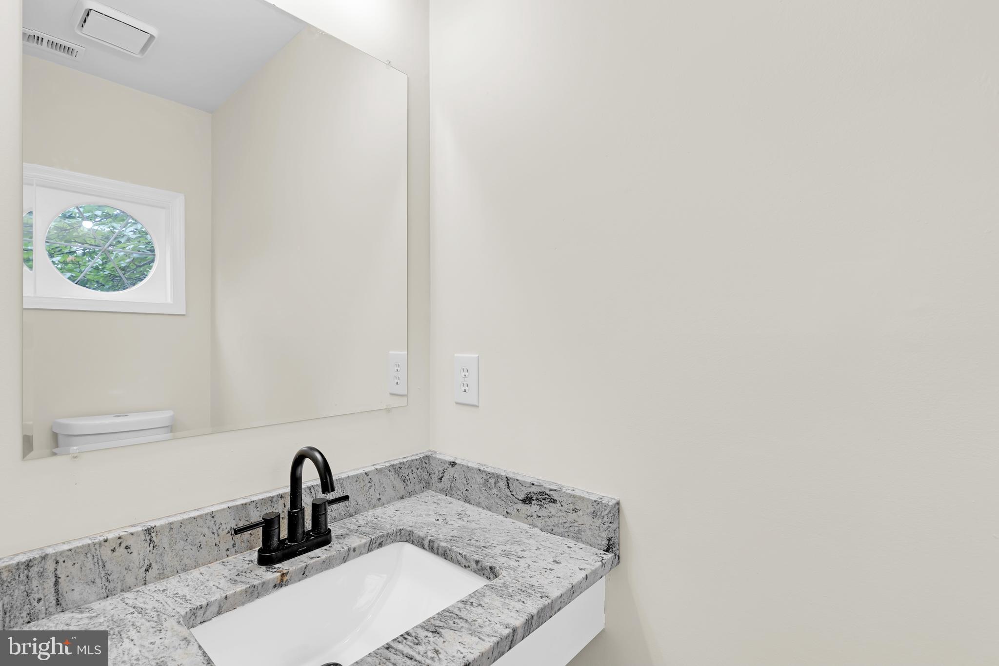 4190 Pleasant Meadow Ct #102b