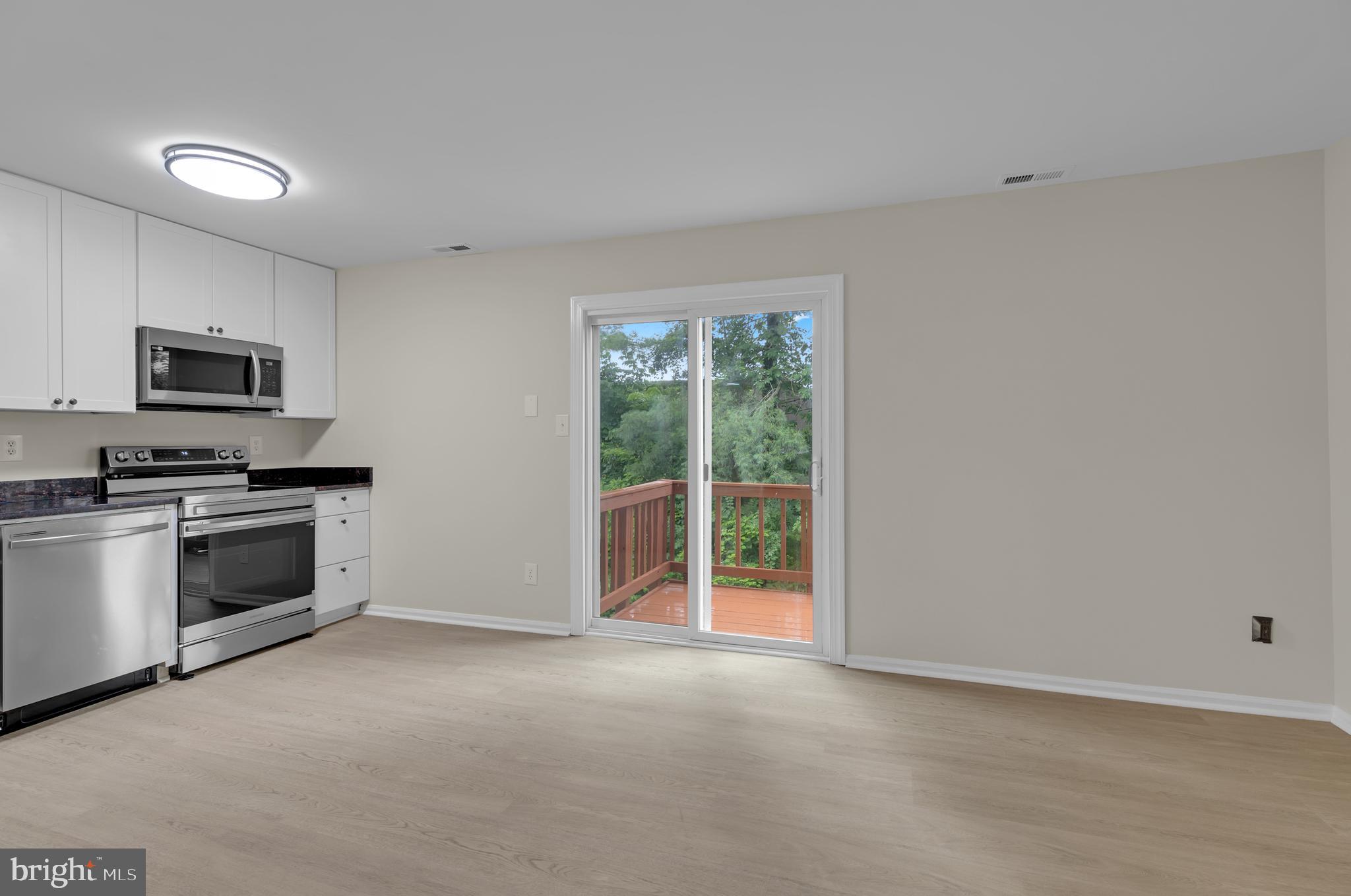 4190 Pleasant Meadow Ct #102b