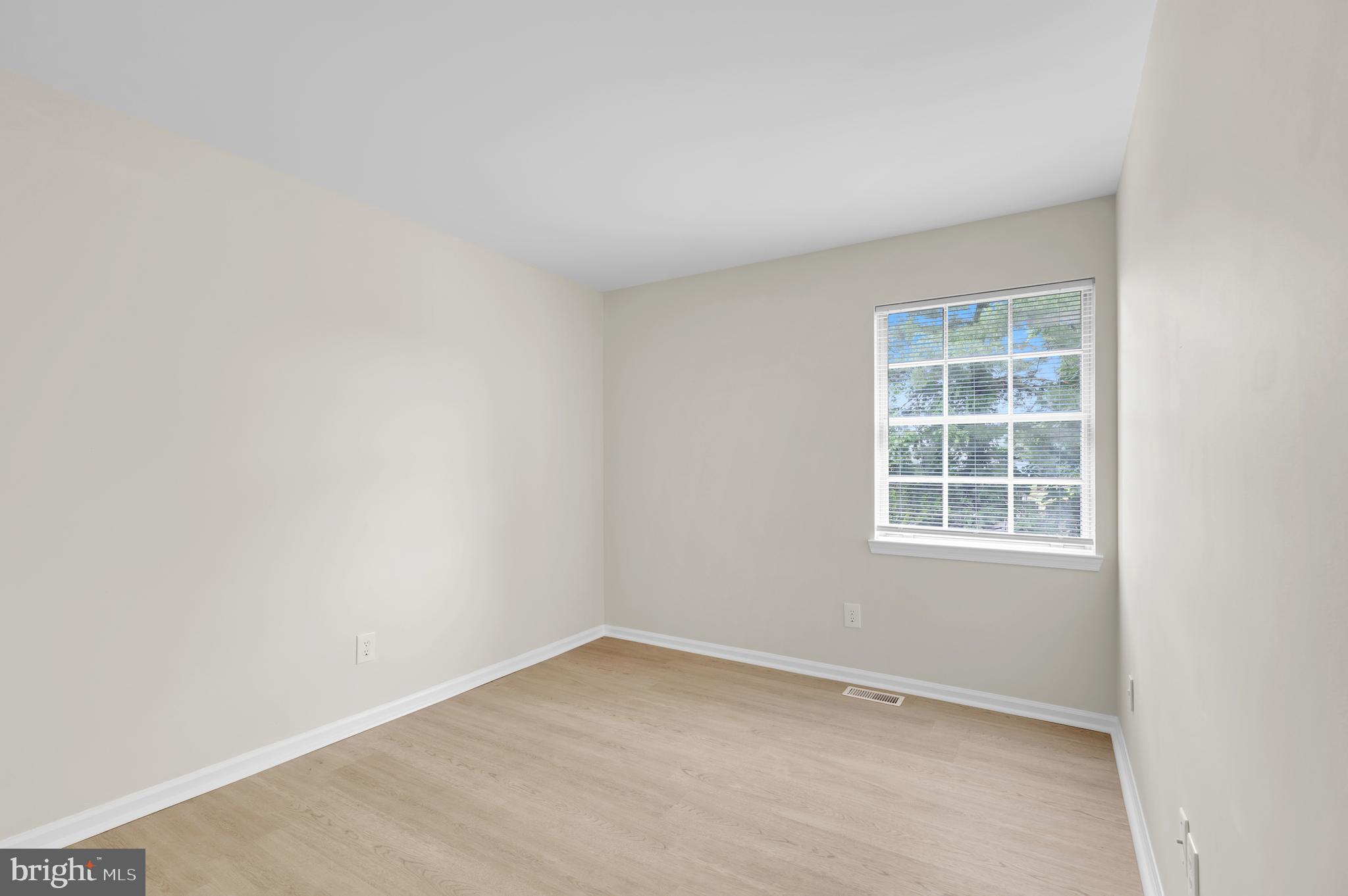 4190 Pleasant Meadow Ct #102b