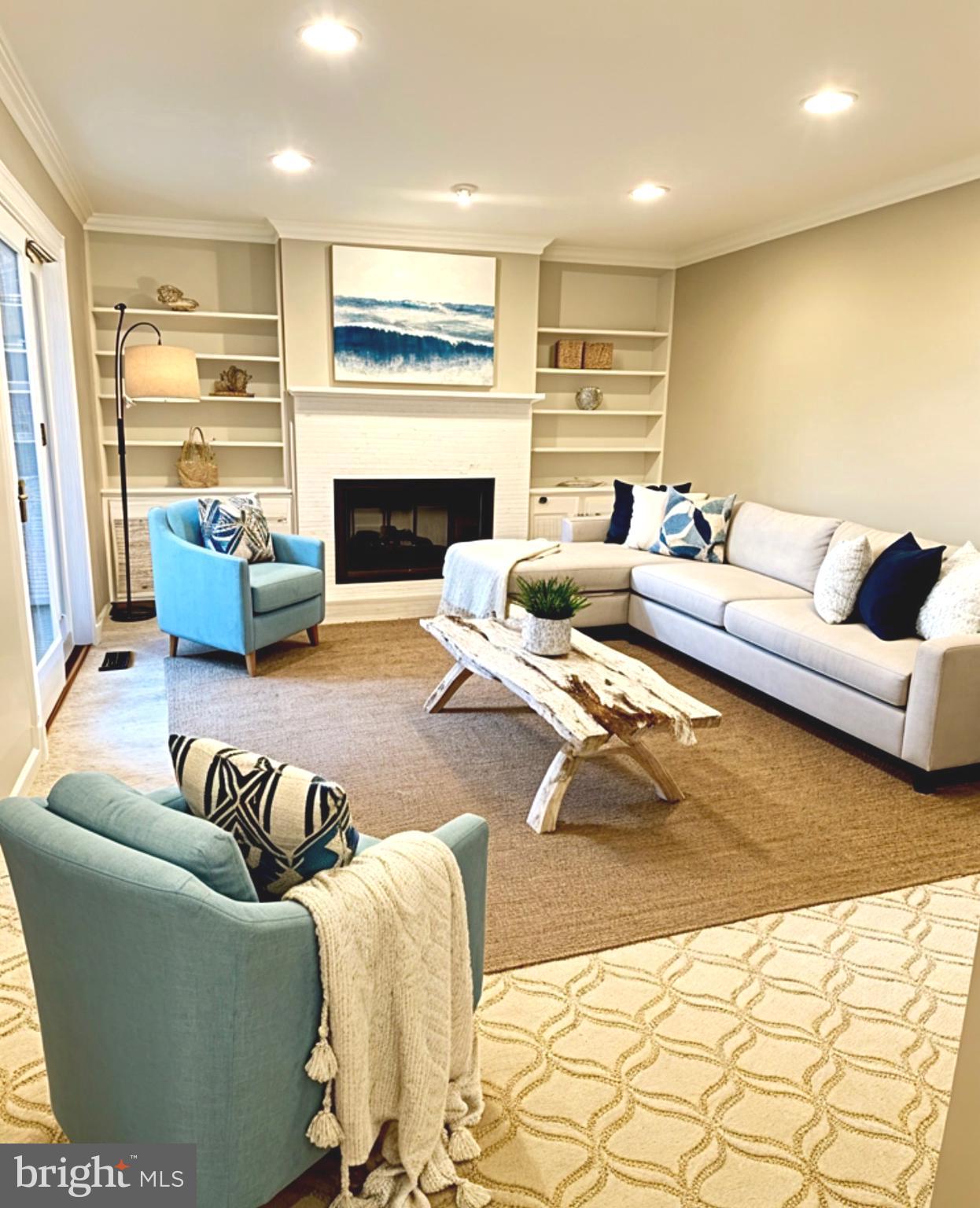 1517 Tuba Ct