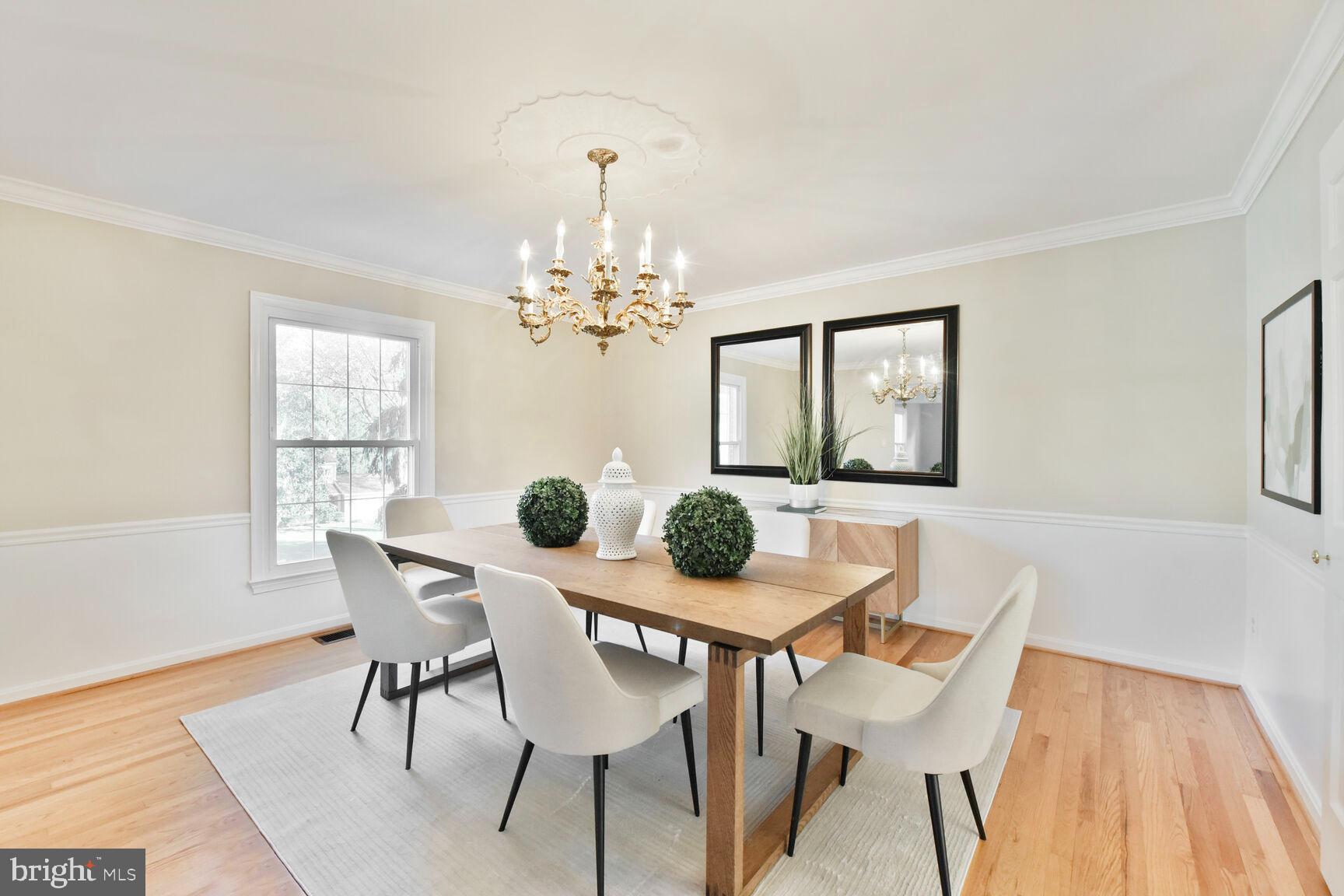 1517 Tuba Ct