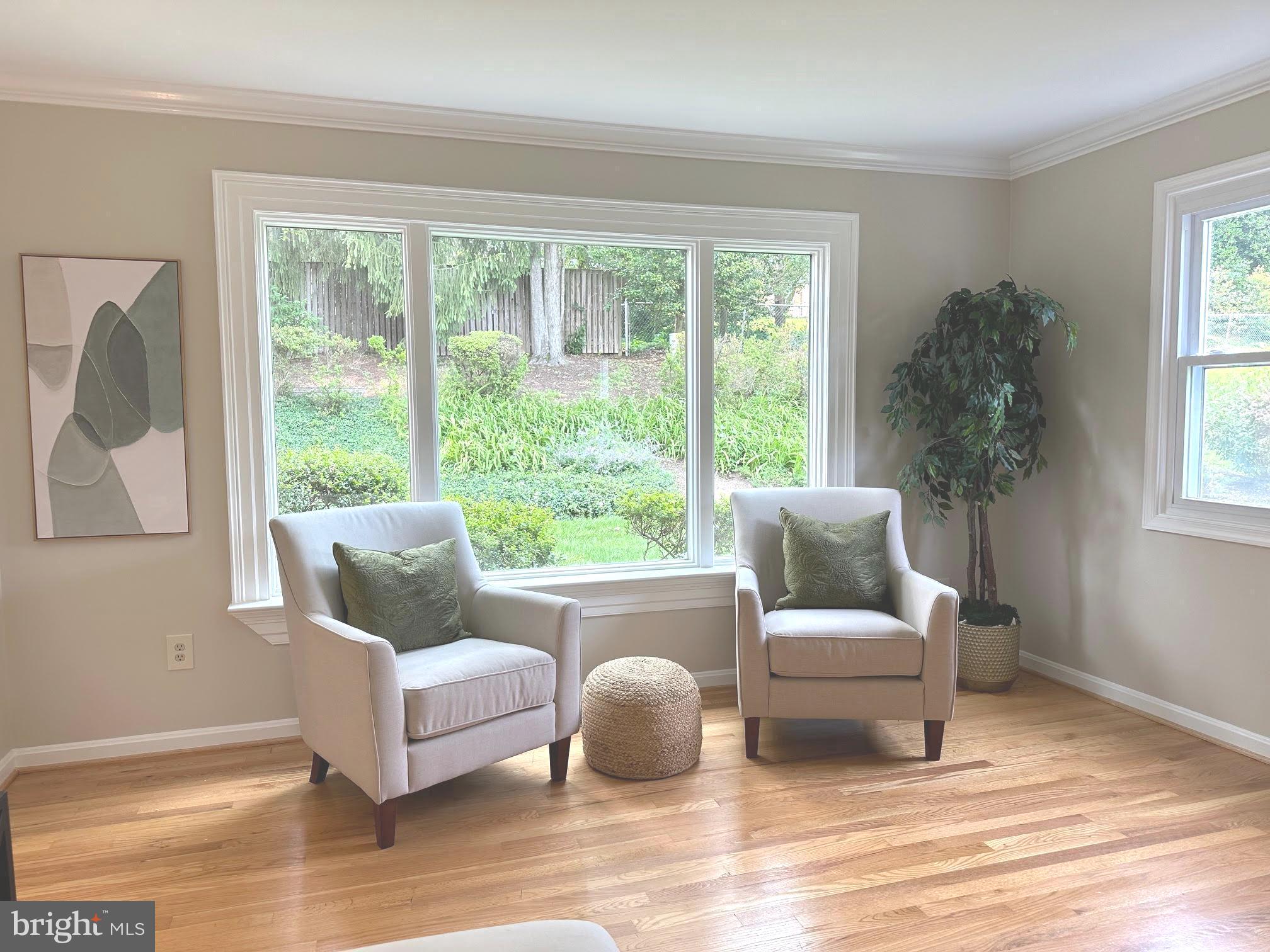 1517 Tuba Ct