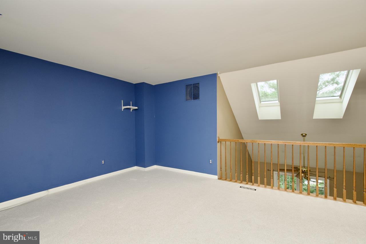 8837 EAGLE ROCK LANE