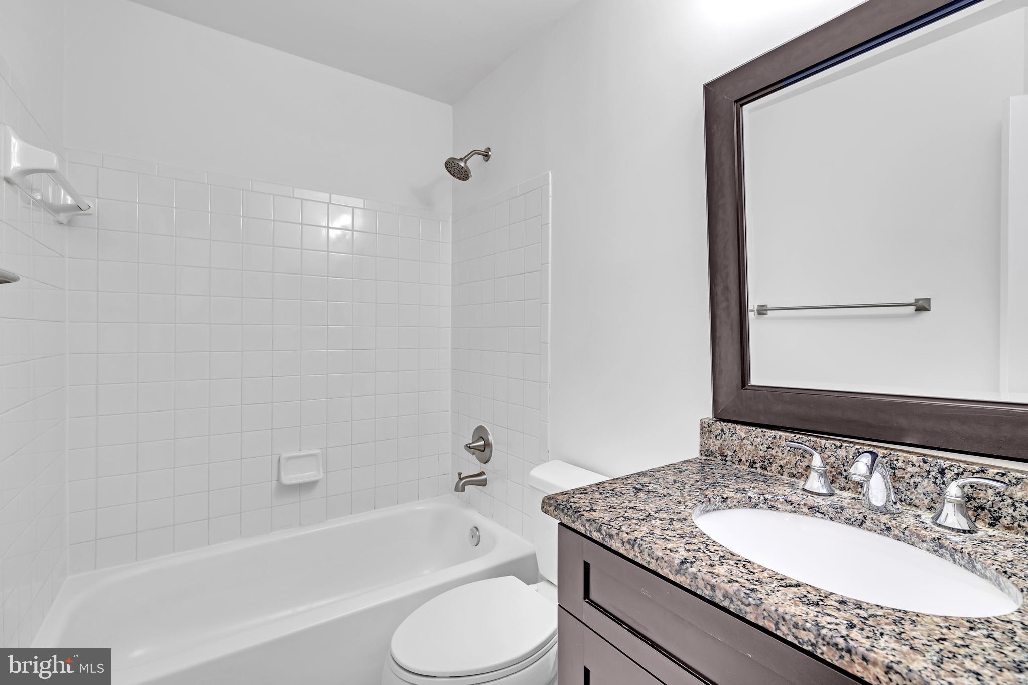 2506 James Monroe Cir