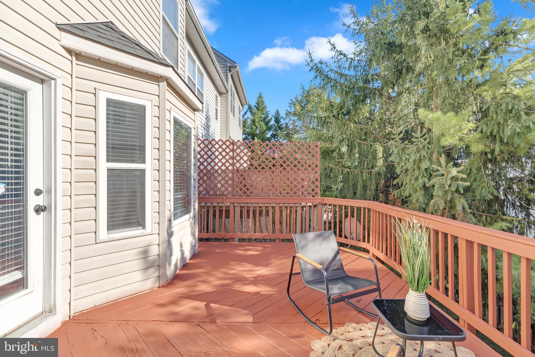 2506 James Monroe Cir