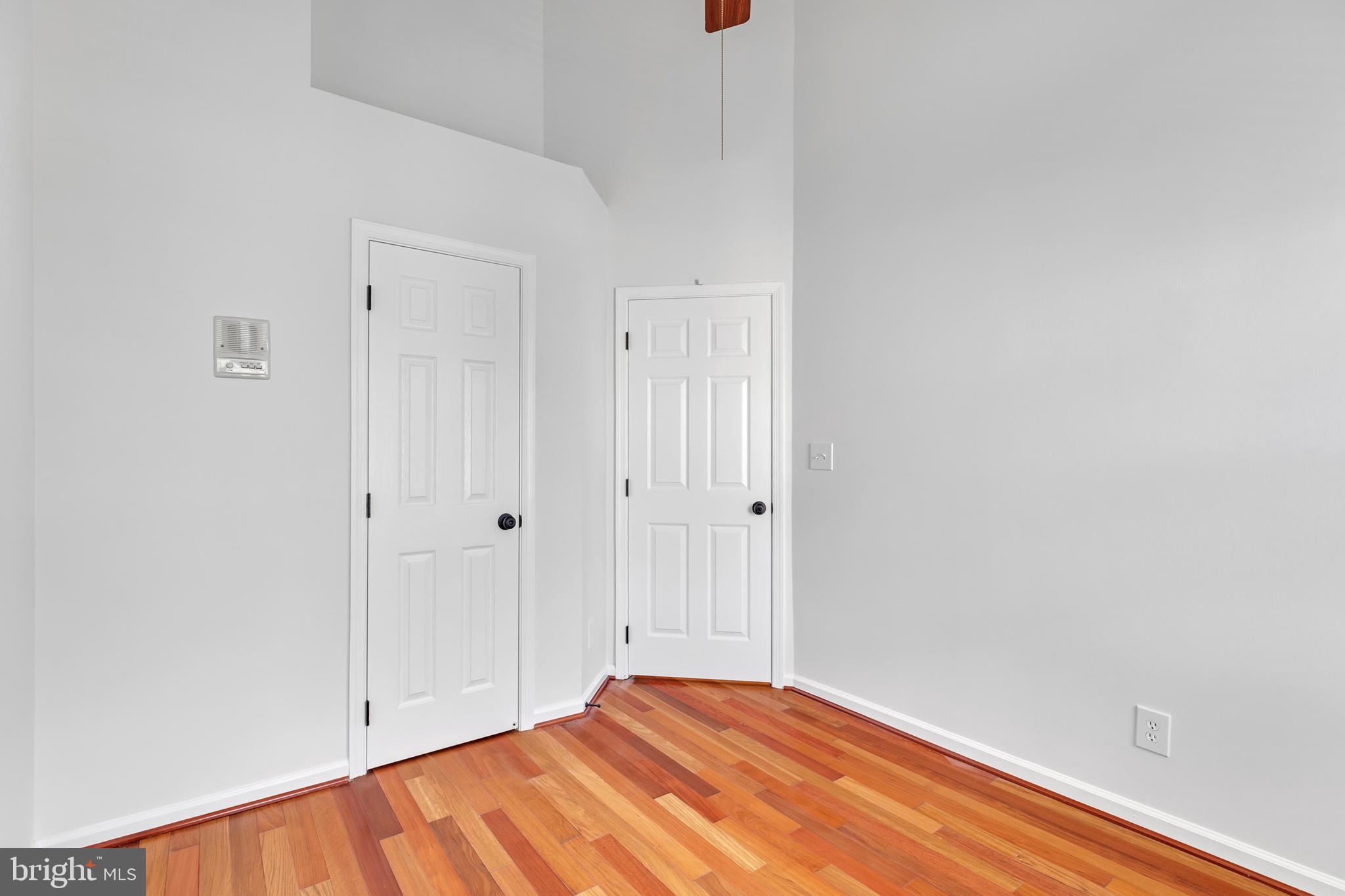 2506 James Monroe Cir