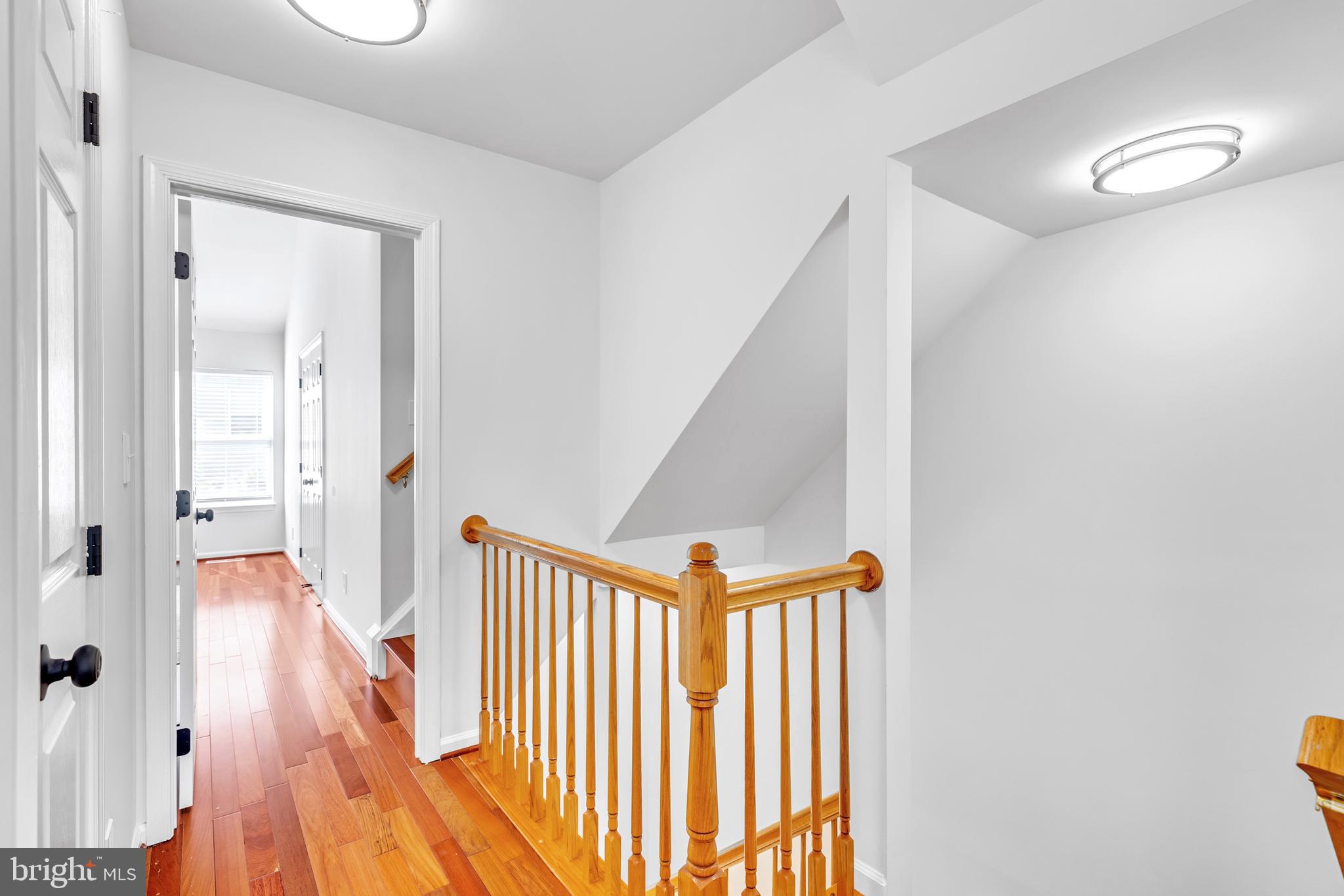 2506 James Monroe Cir