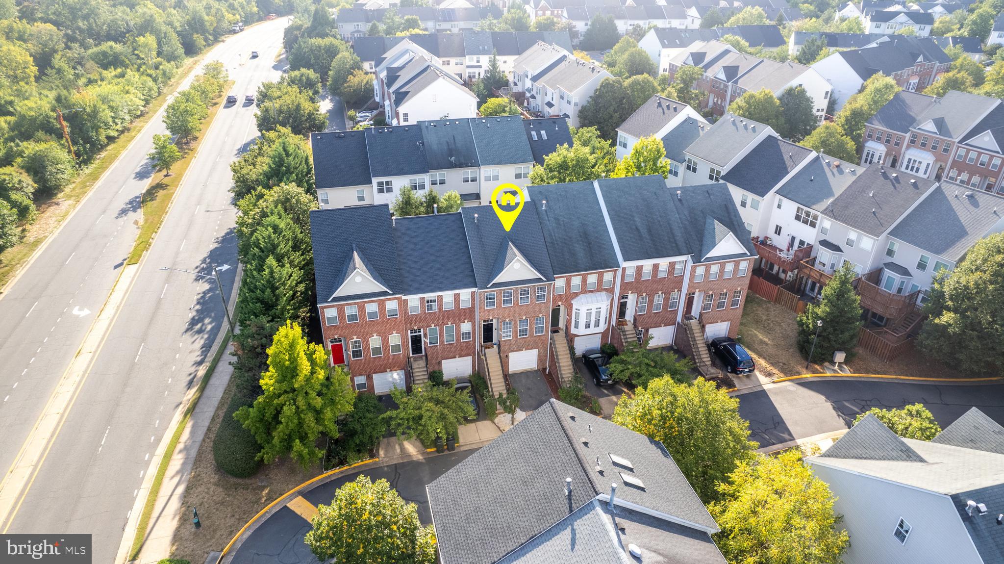 2506 James Monroe Cir
