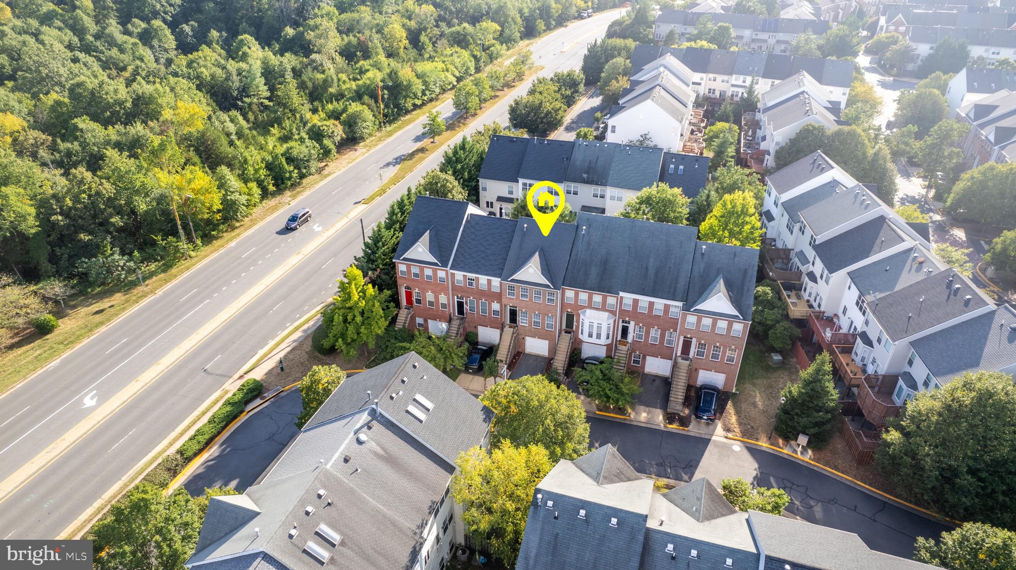 2506 James Monroe Cir