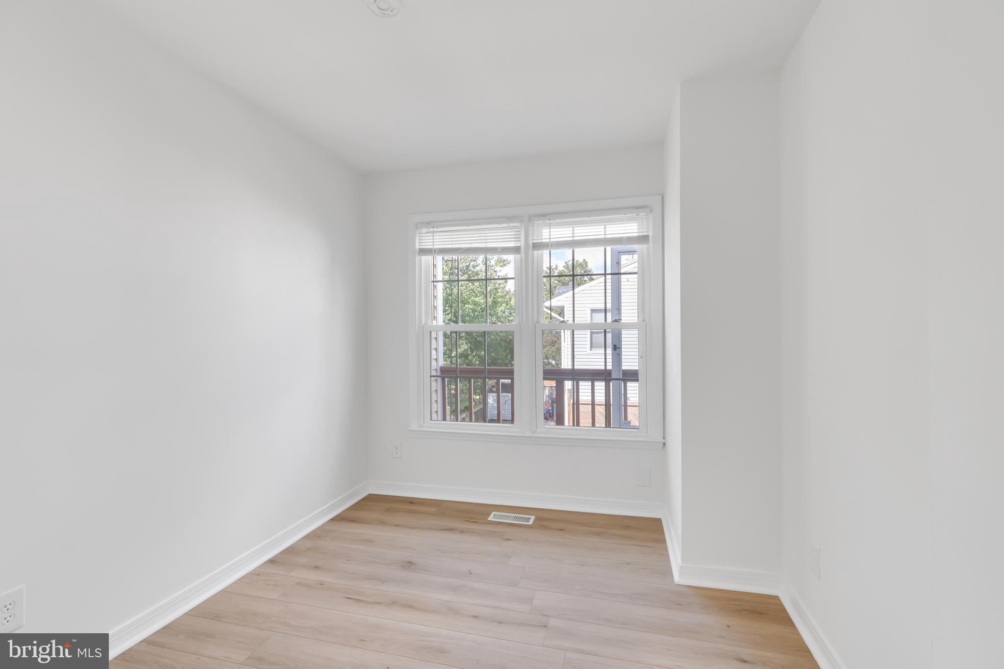 6011 SUNSET RIDGE COURT