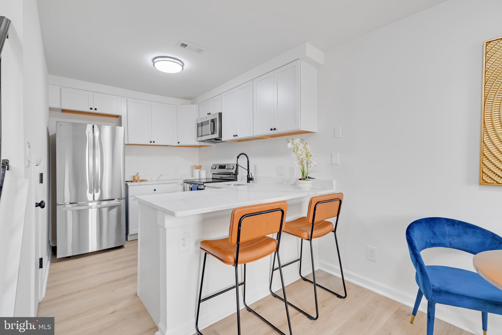 6011 SUNSET RIDGE COURT