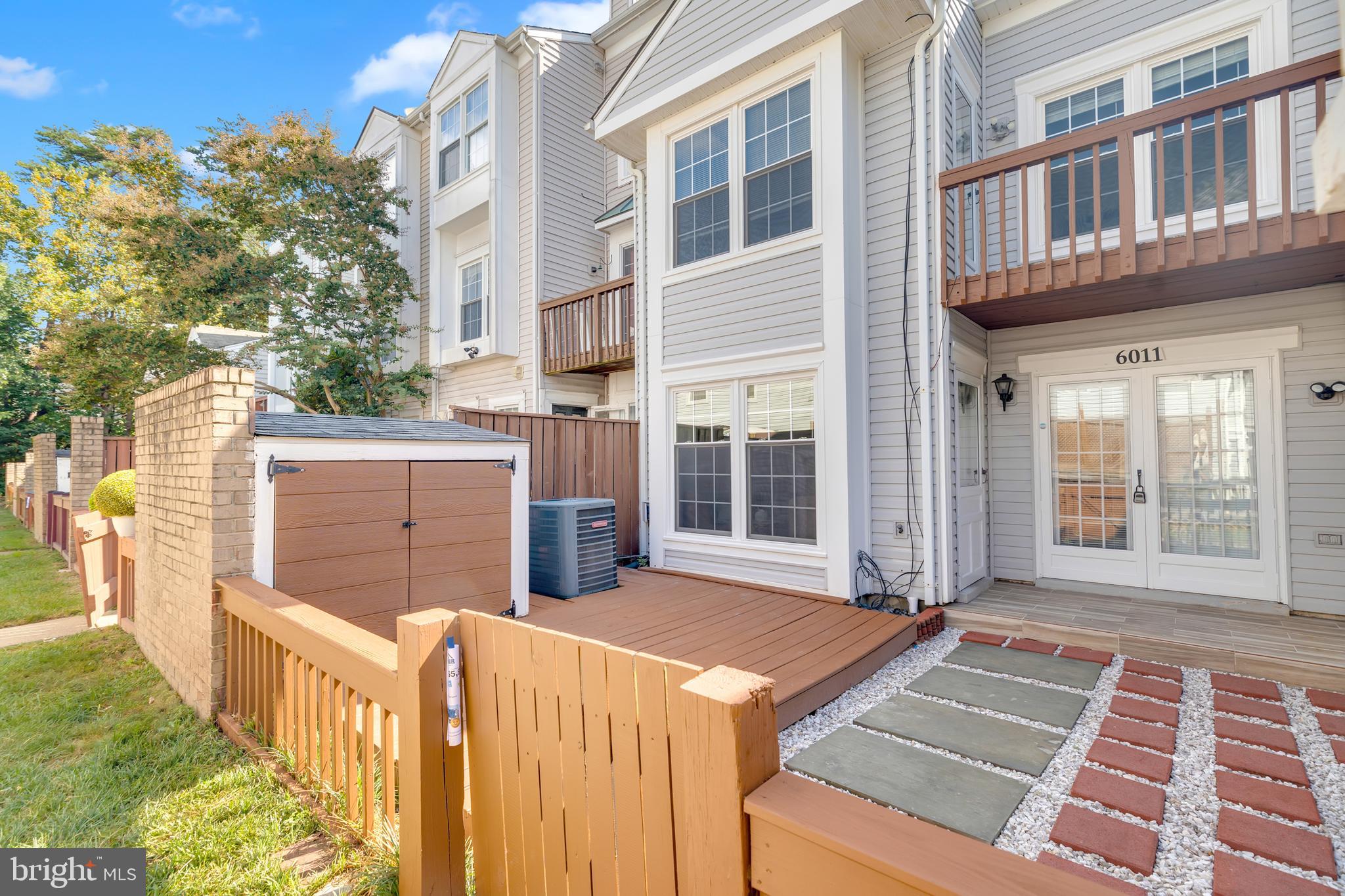 6011 SUNSET RIDGE COURT