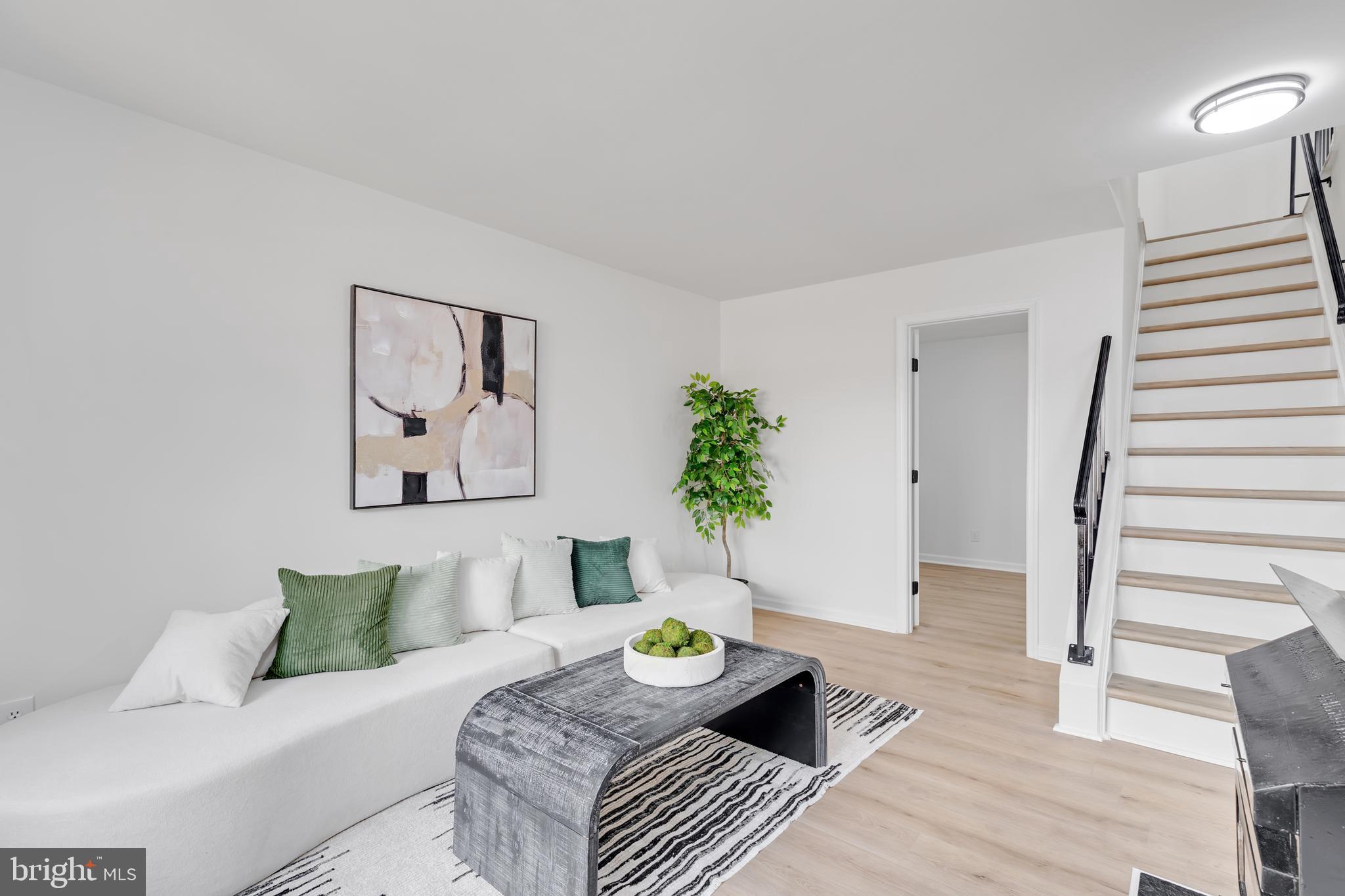 6011 SUNSET RIDGE COURT