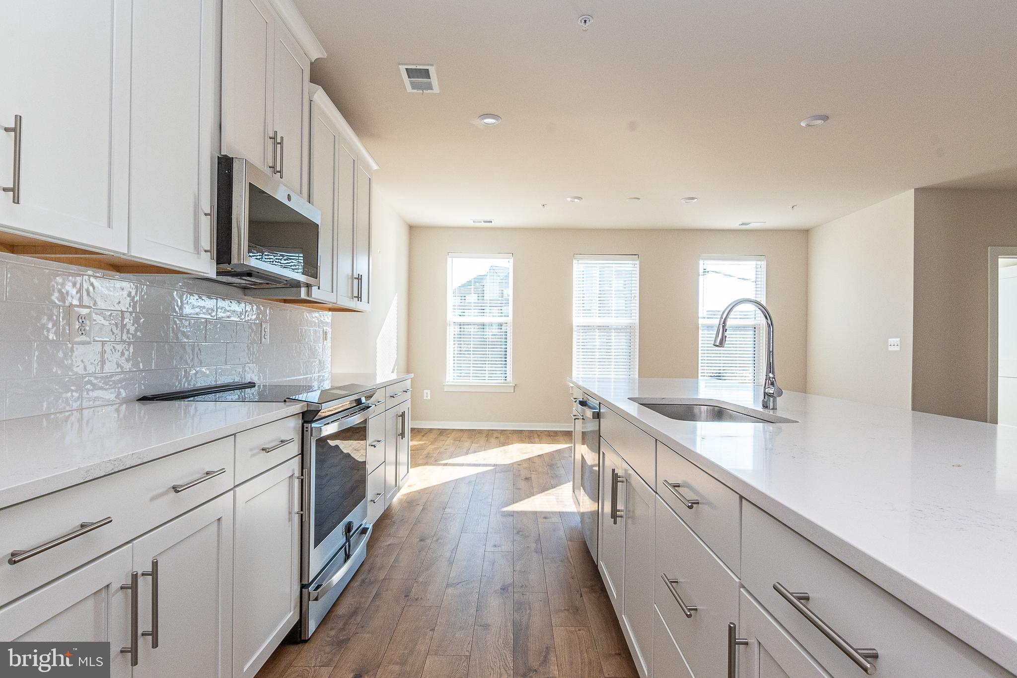 13639 DULLES TECHNOLOGY DRIVE 158