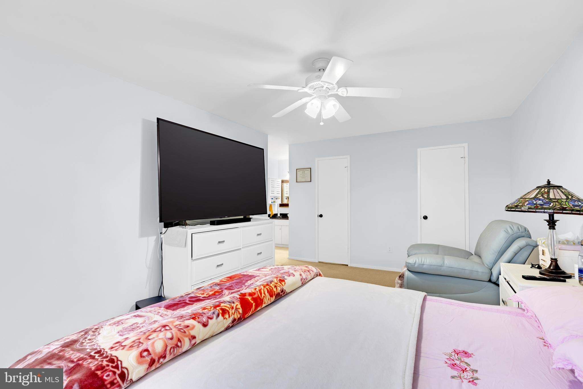 563 FLORIDA AVENUE 202