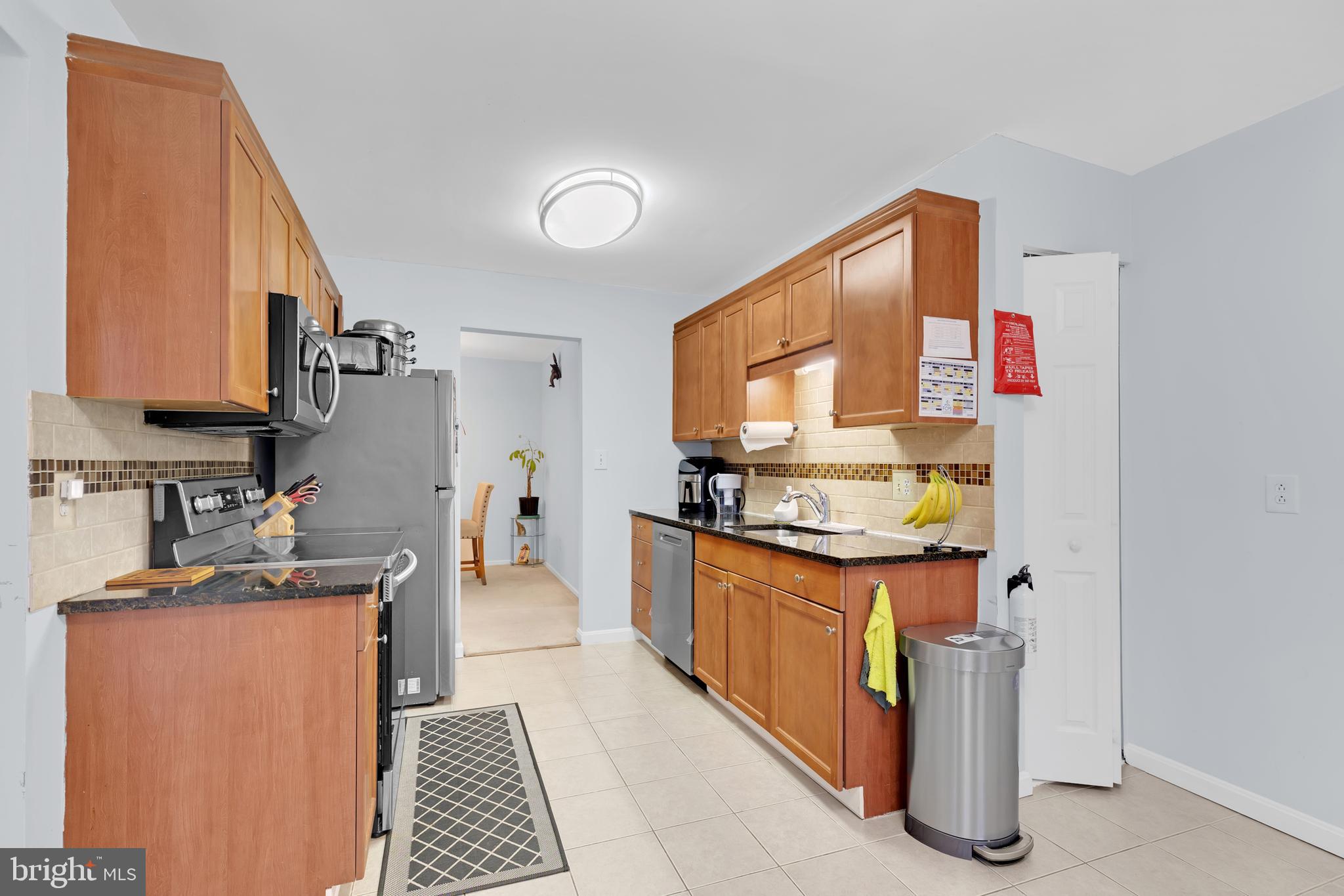 563 FLORIDA AVENUE 202