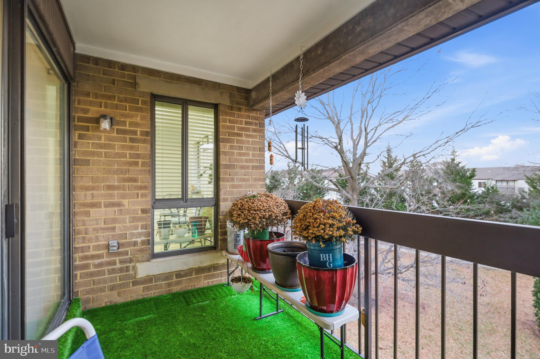 563 FLORIDA AVENUE 202