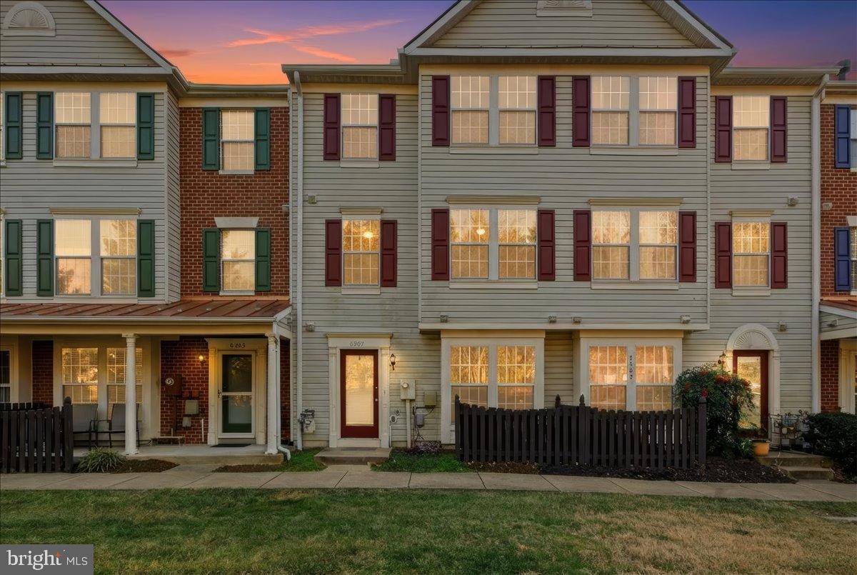 8307 GREEN HERON WAY 11