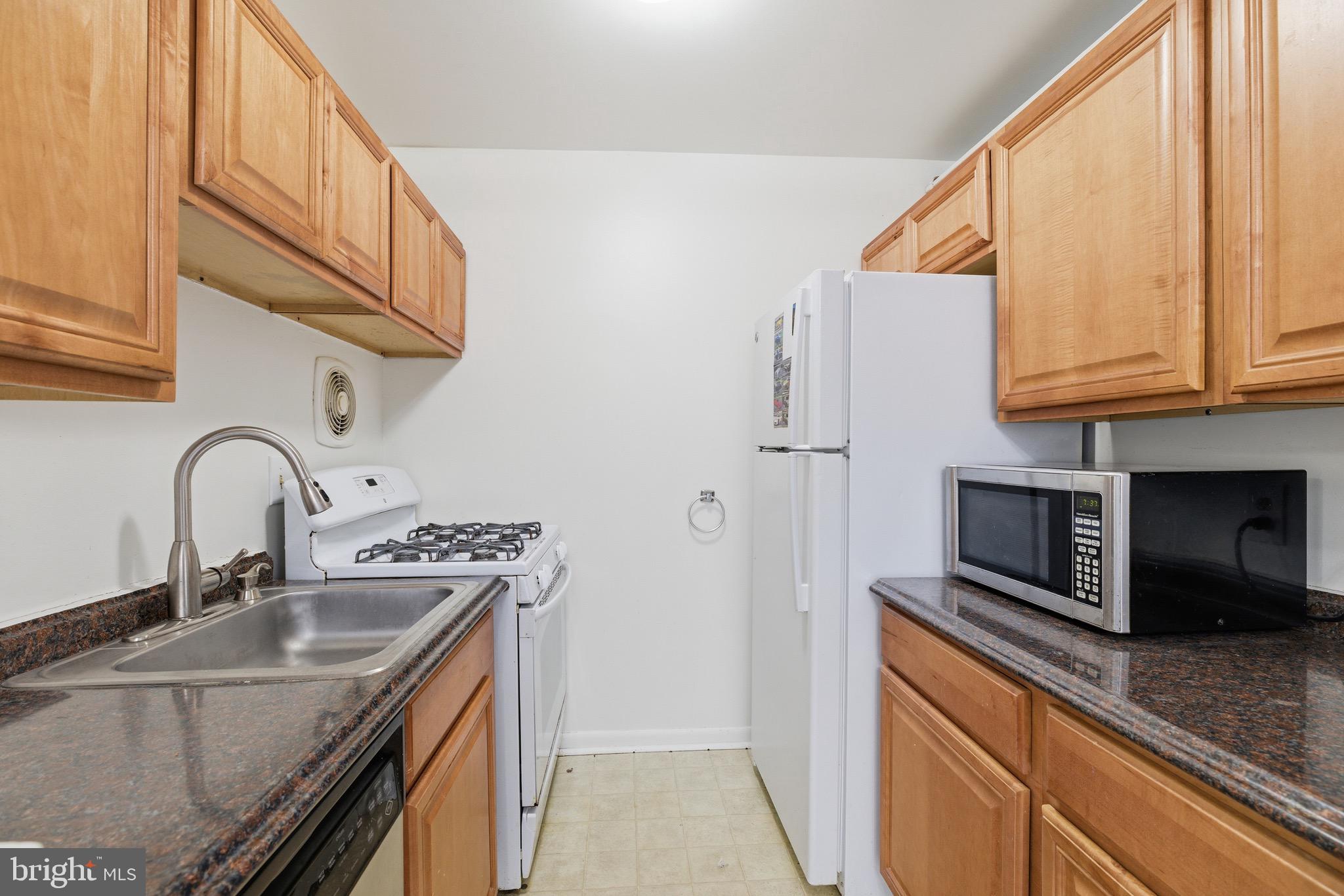 4227 AMERICANA DRIVE 103 E