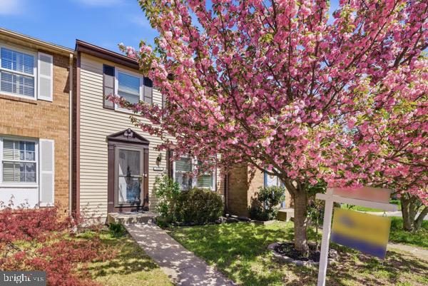 5331 LAROCHELLE COURT