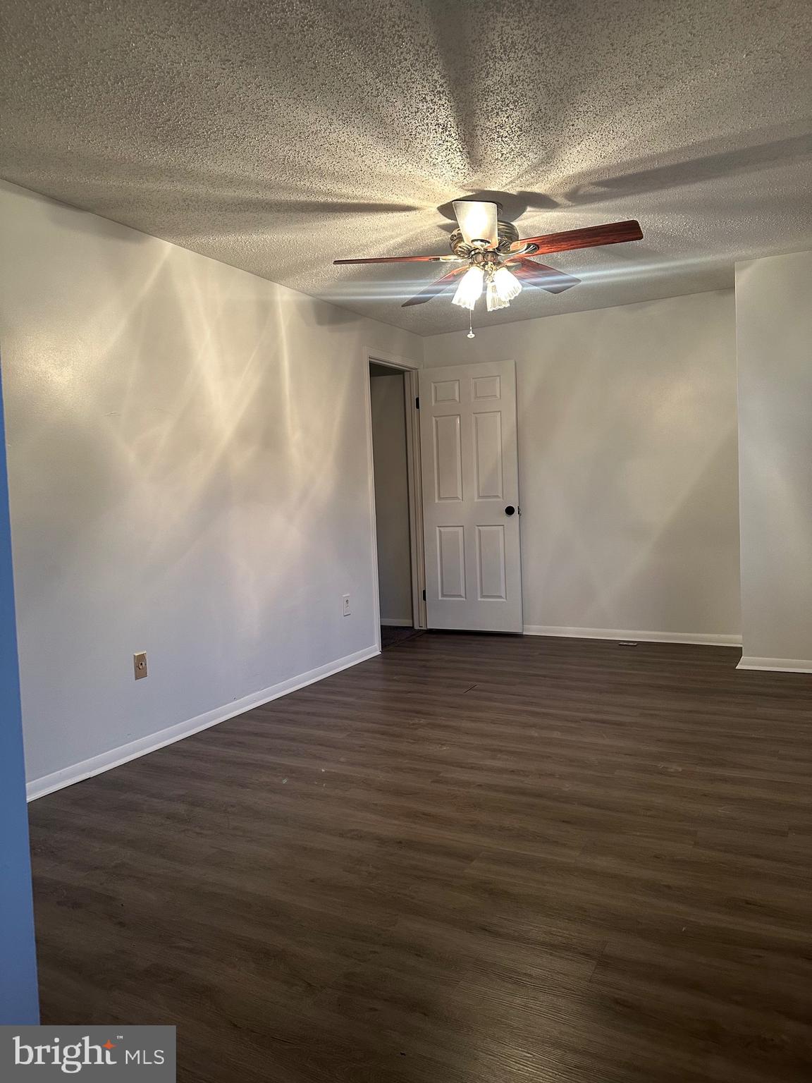 5331 LAROCHELLE COURT