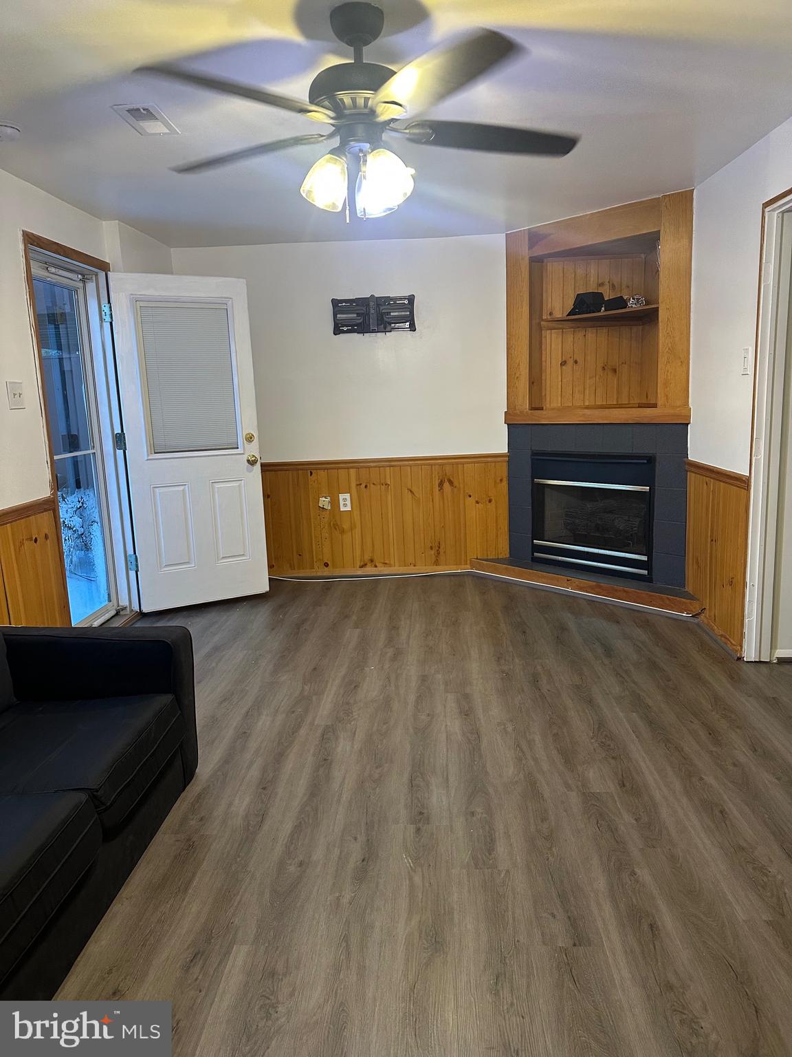 5331 LAROCHELLE COURT