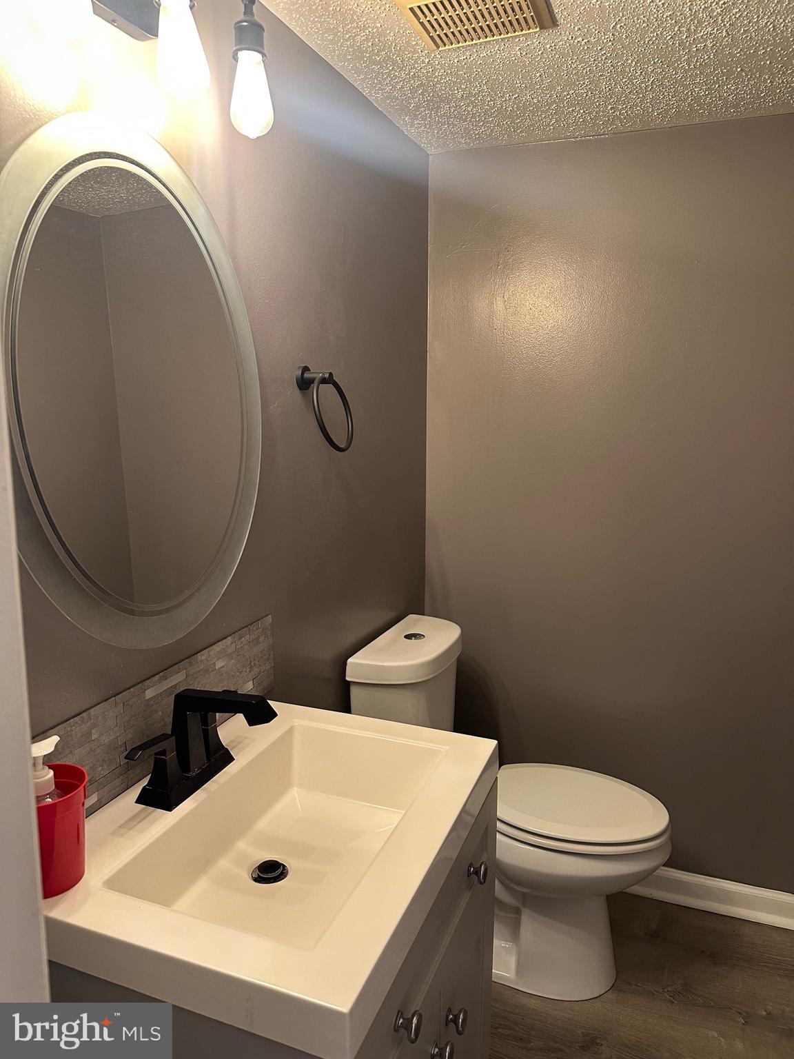 5331 LAROCHELLE COURT