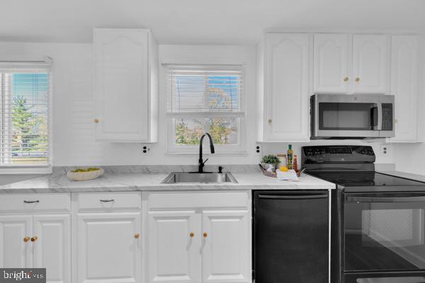 5331 LAROCHELLE COURT