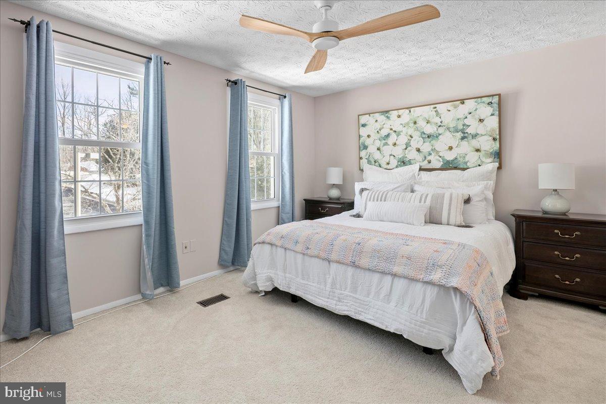 1642 HARVEST GREEN COURT