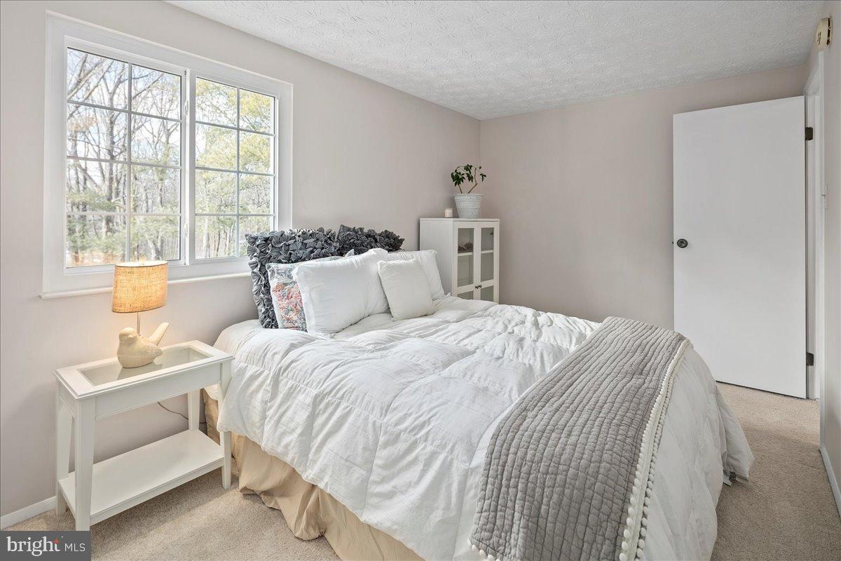 1642 HARVEST GREEN COURT