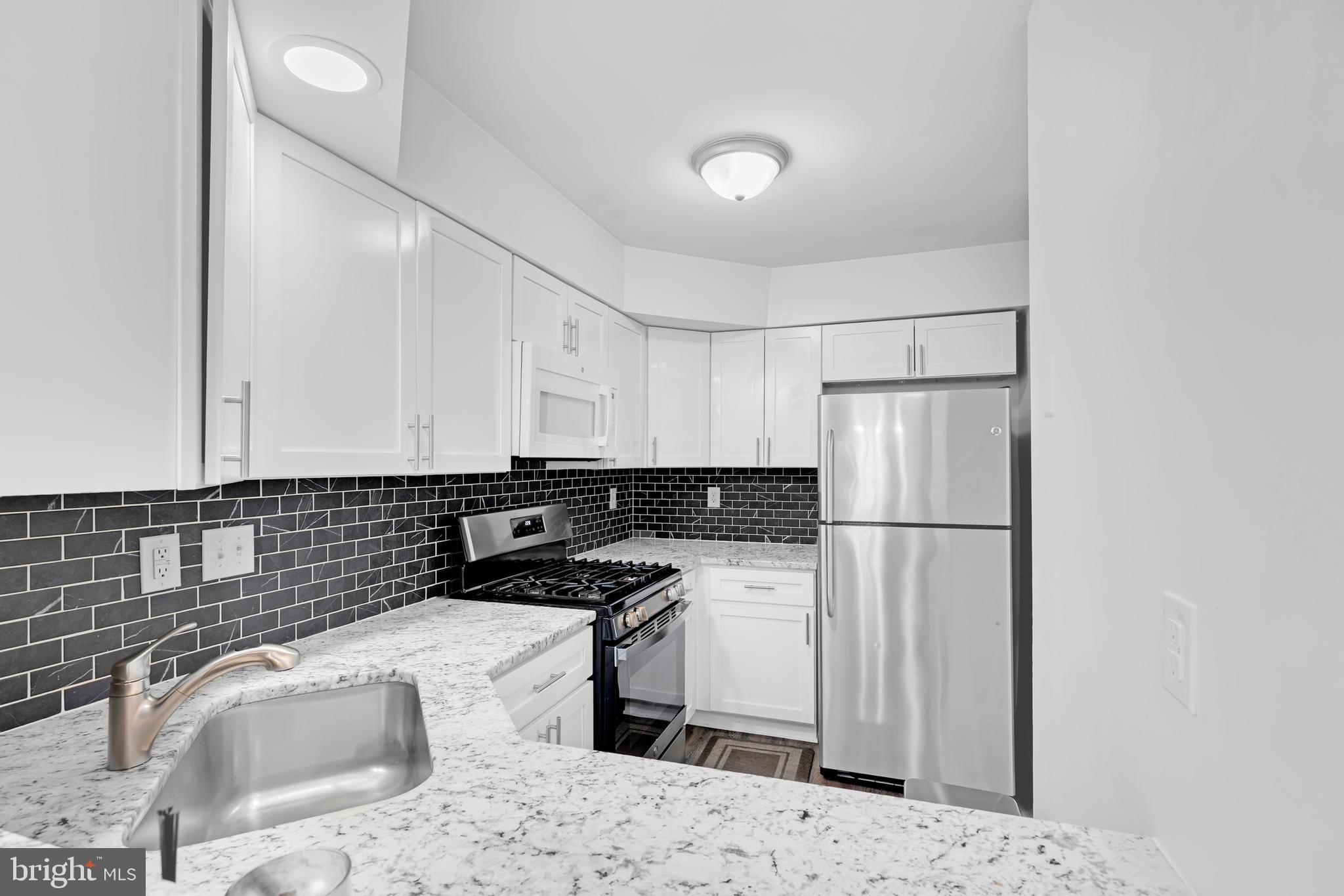 14437 GRINGSBY COURT