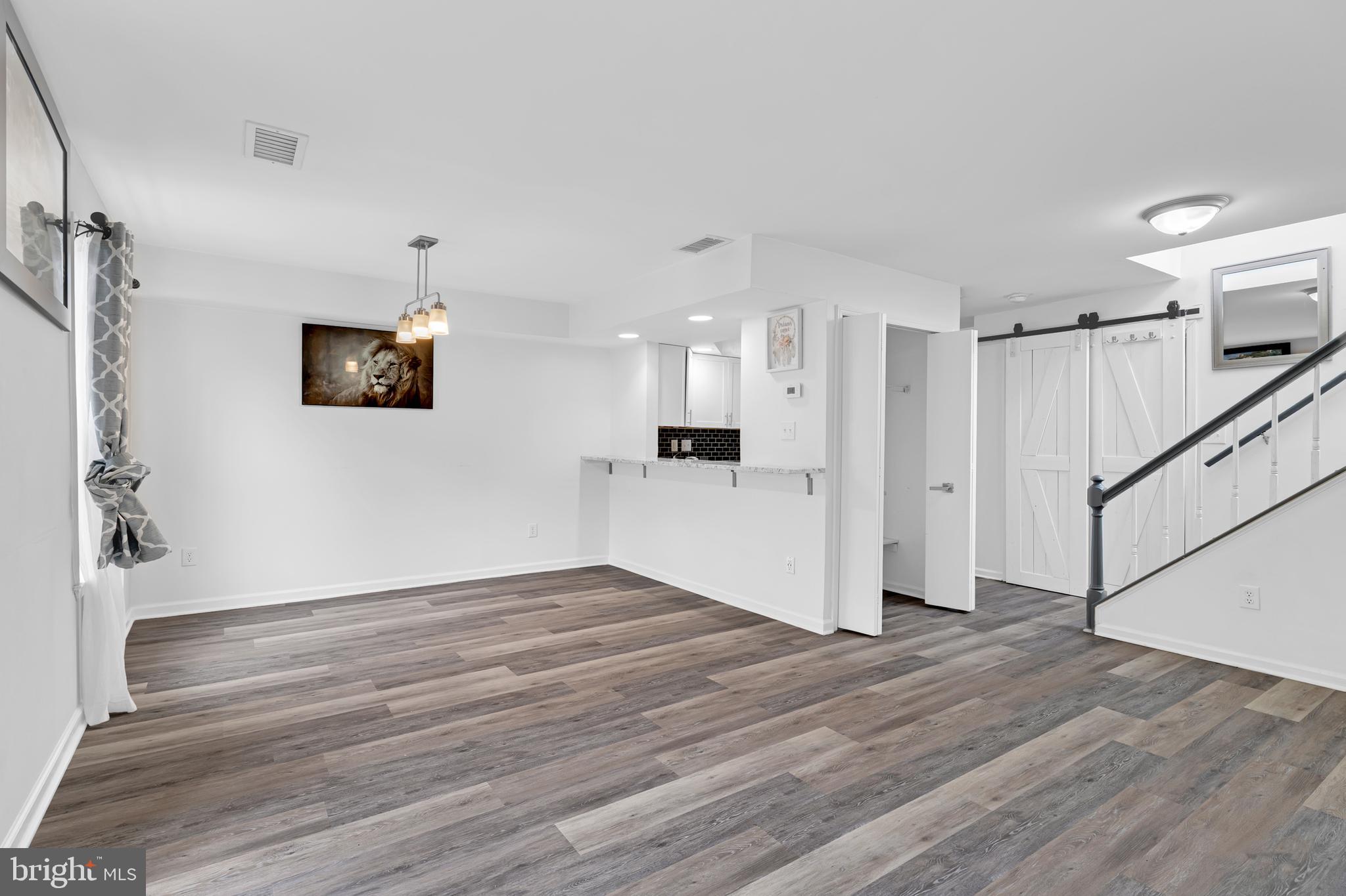 14437 GRINGSBY COURT