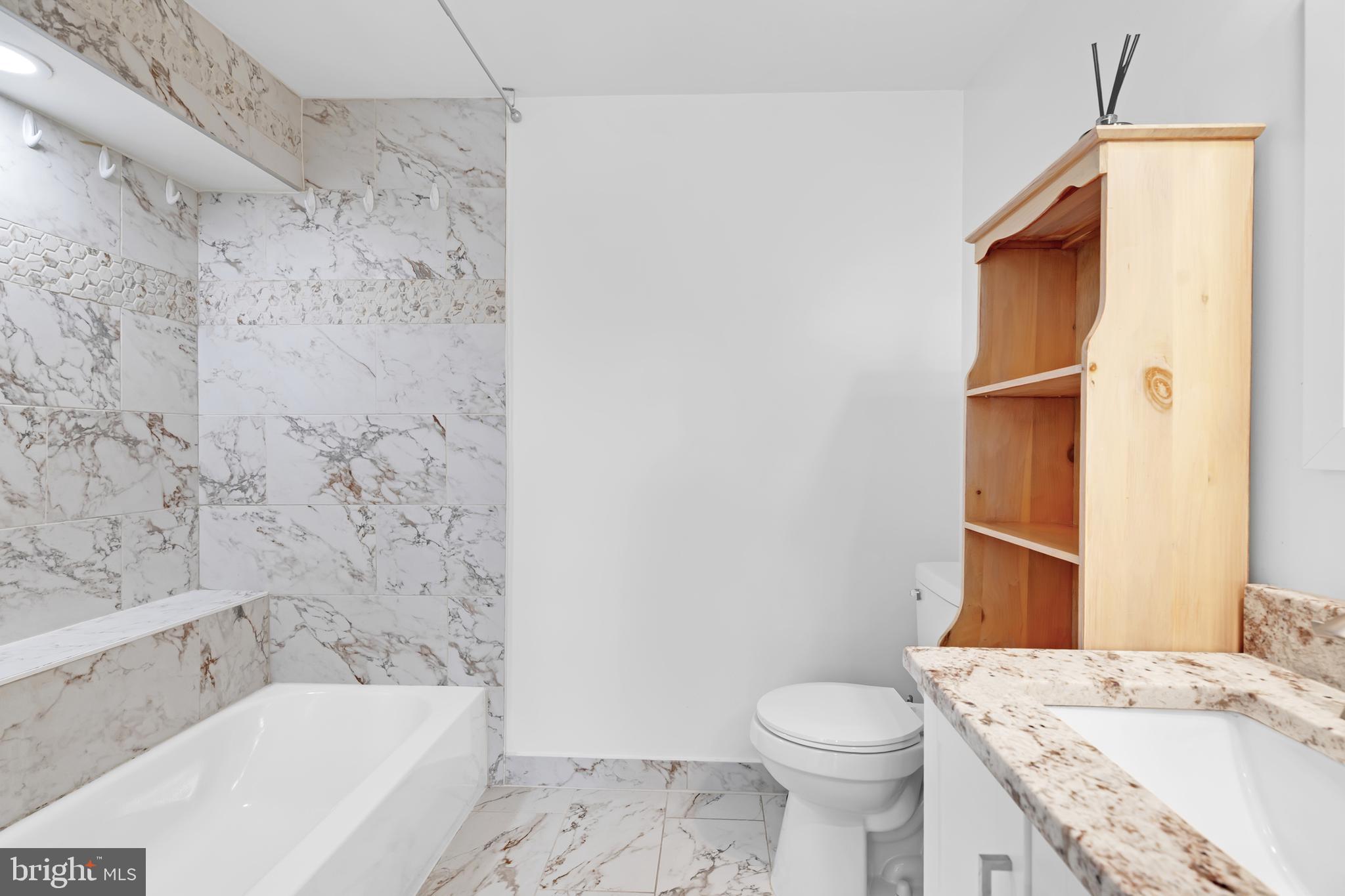 14437 GRINGSBY COURT