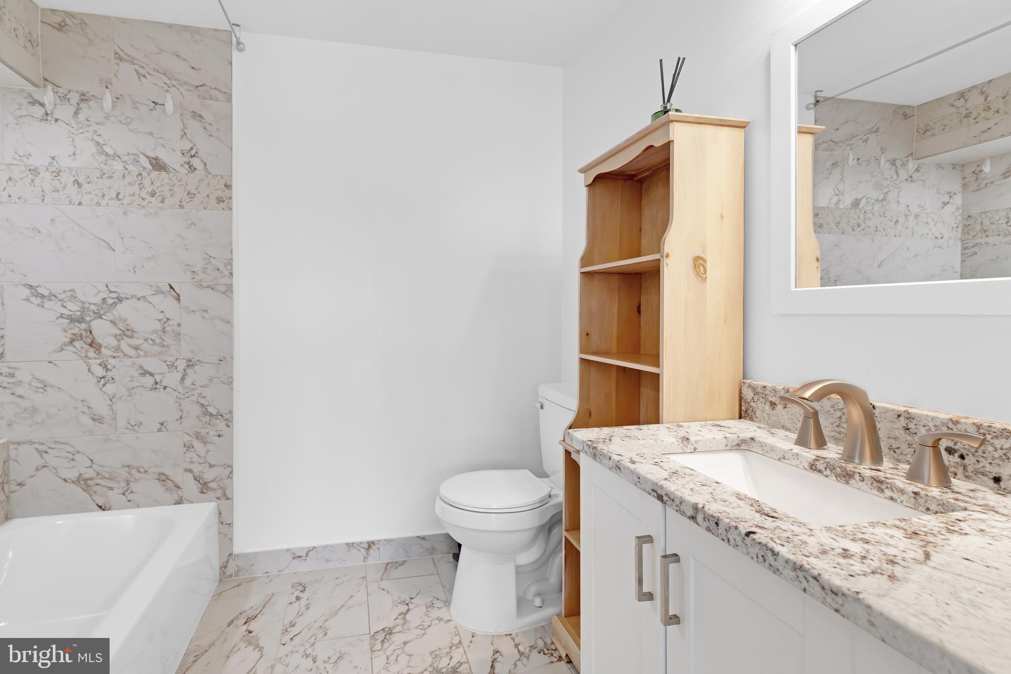 14437 GRINGSBY COURT