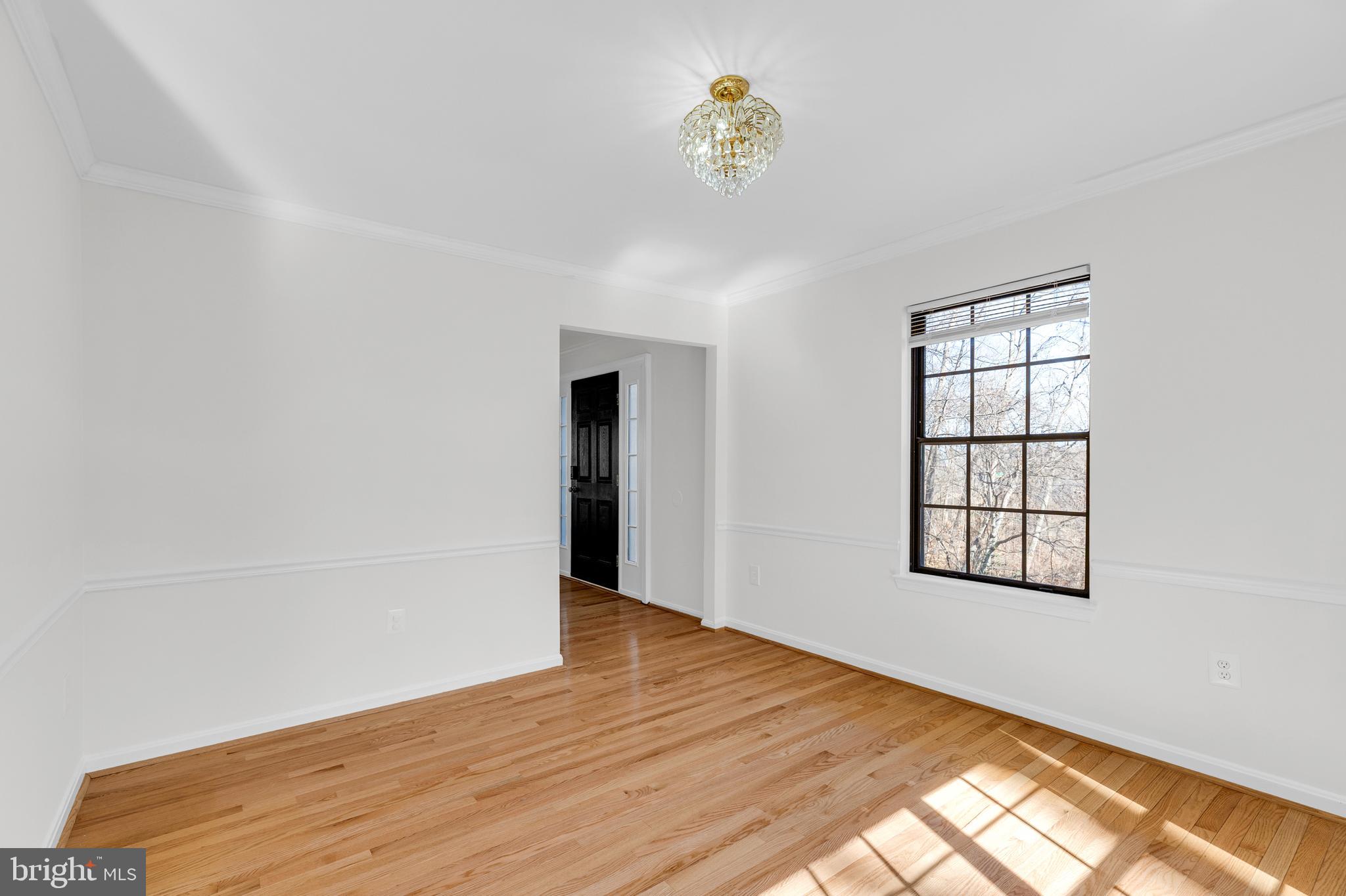 7651 SOUTHERN OAK DRIVE