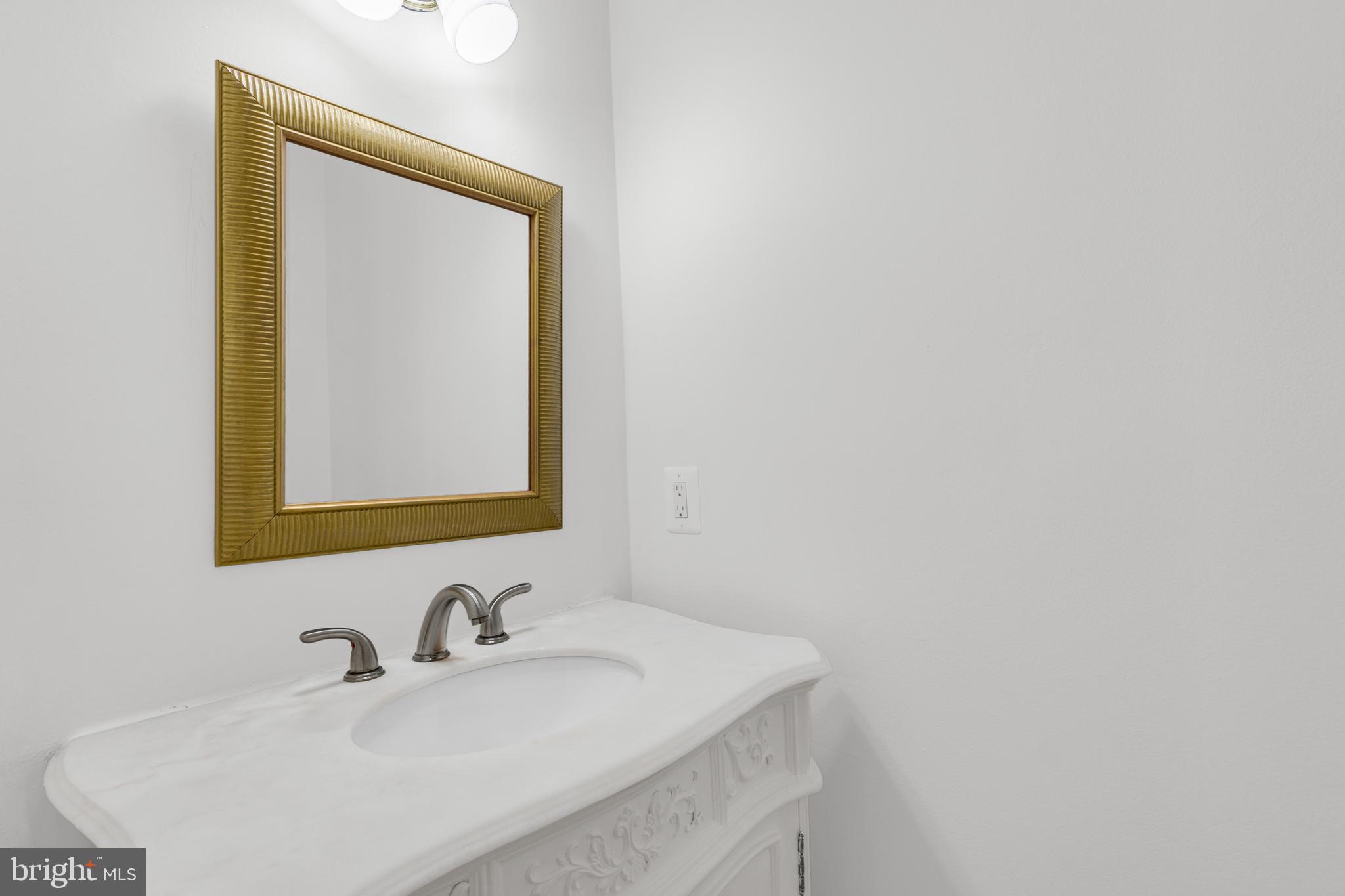 7651 SOUTHERN OAK DRIVE