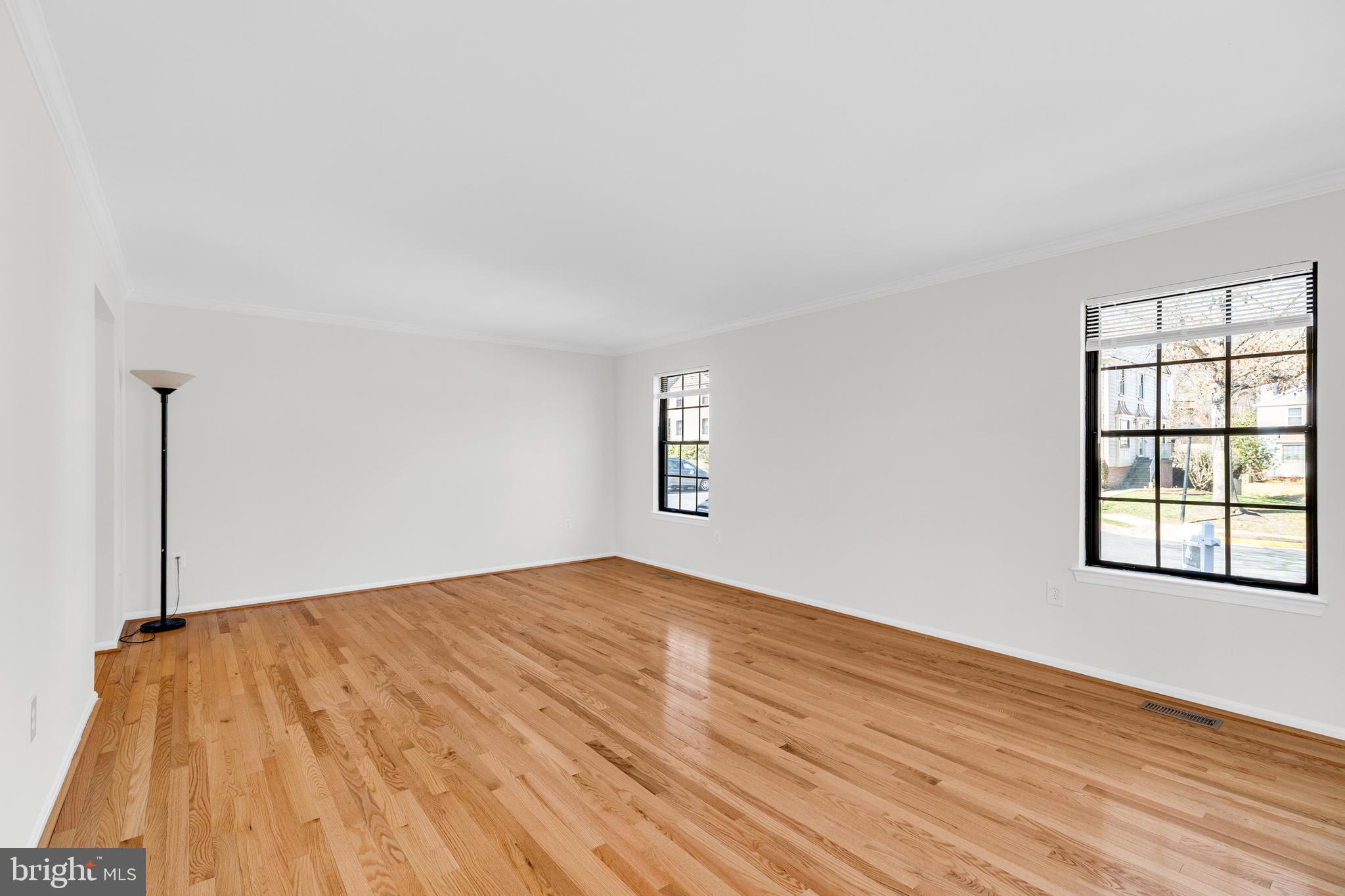 7651 SOUTHERN OAK DRIVE