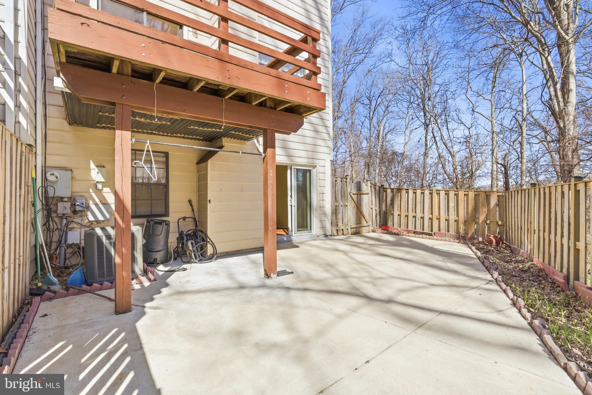 7651 SOUTHERN OAK DRIVE