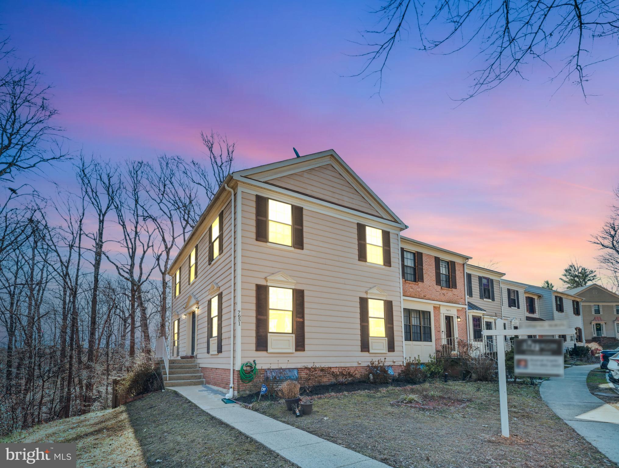 7651 SOUTHERN OAK DRIVE